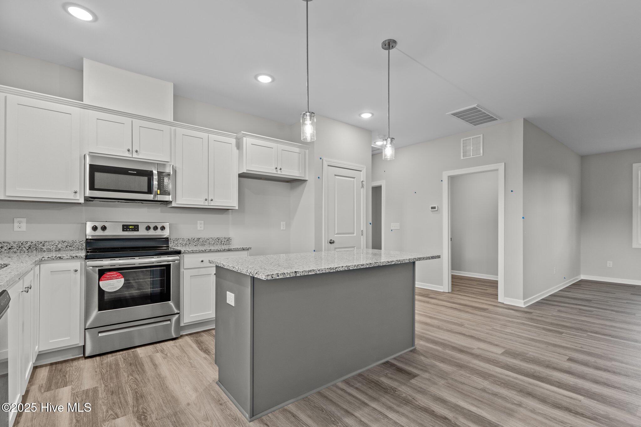 125 Brookhaven Drive Property Photo 3