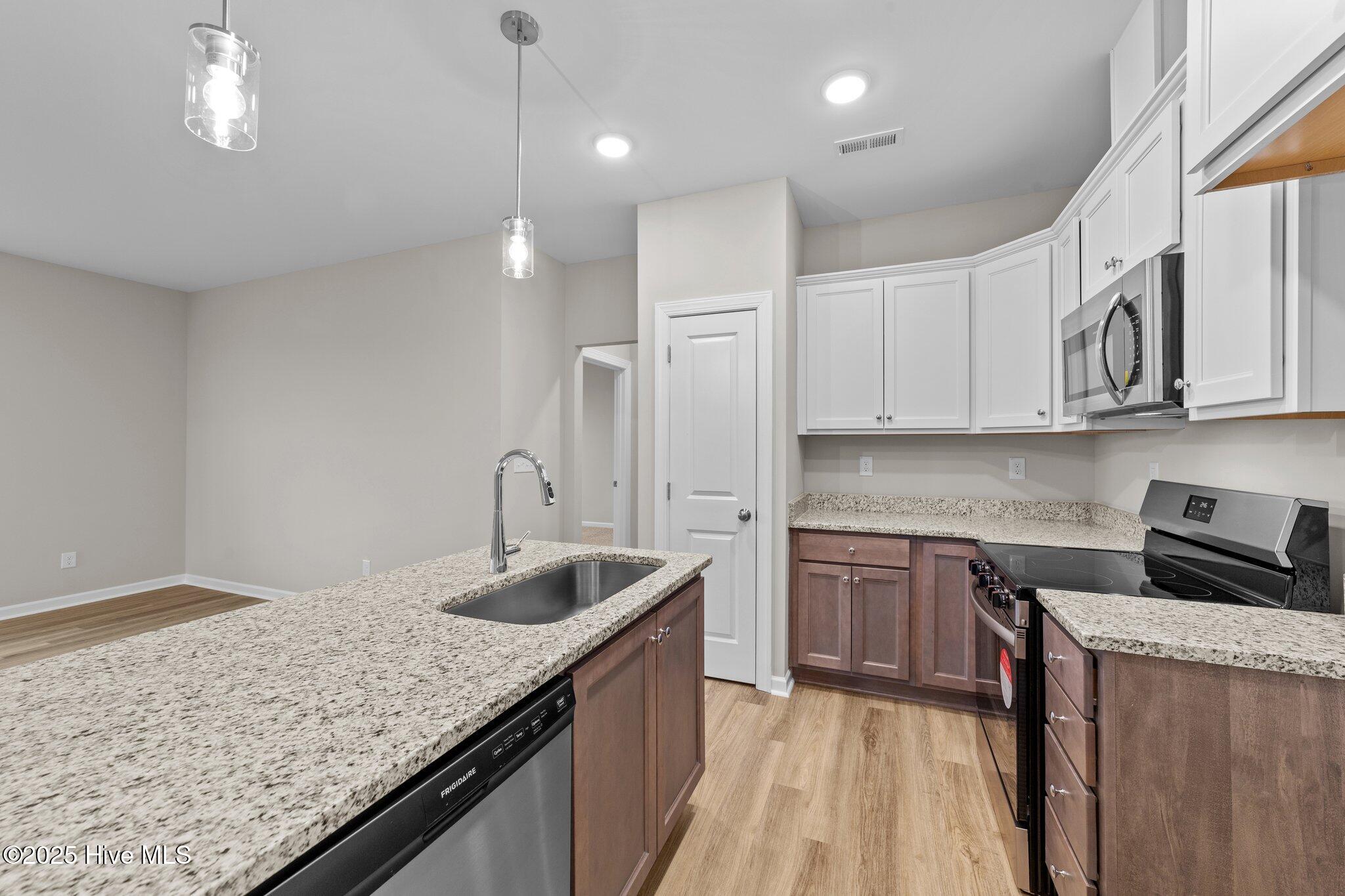 115 Brookhaven Drive Property Photo 4