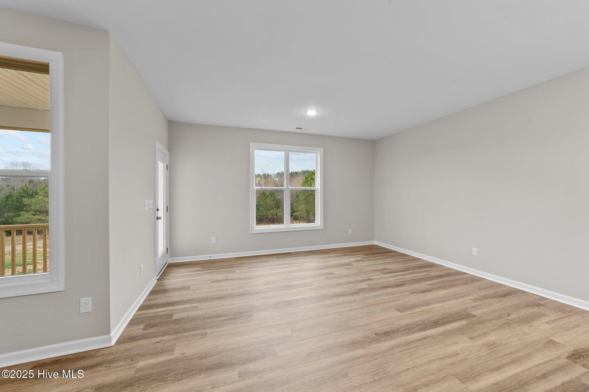 115 Brookhaven Drive Property Photo 8
