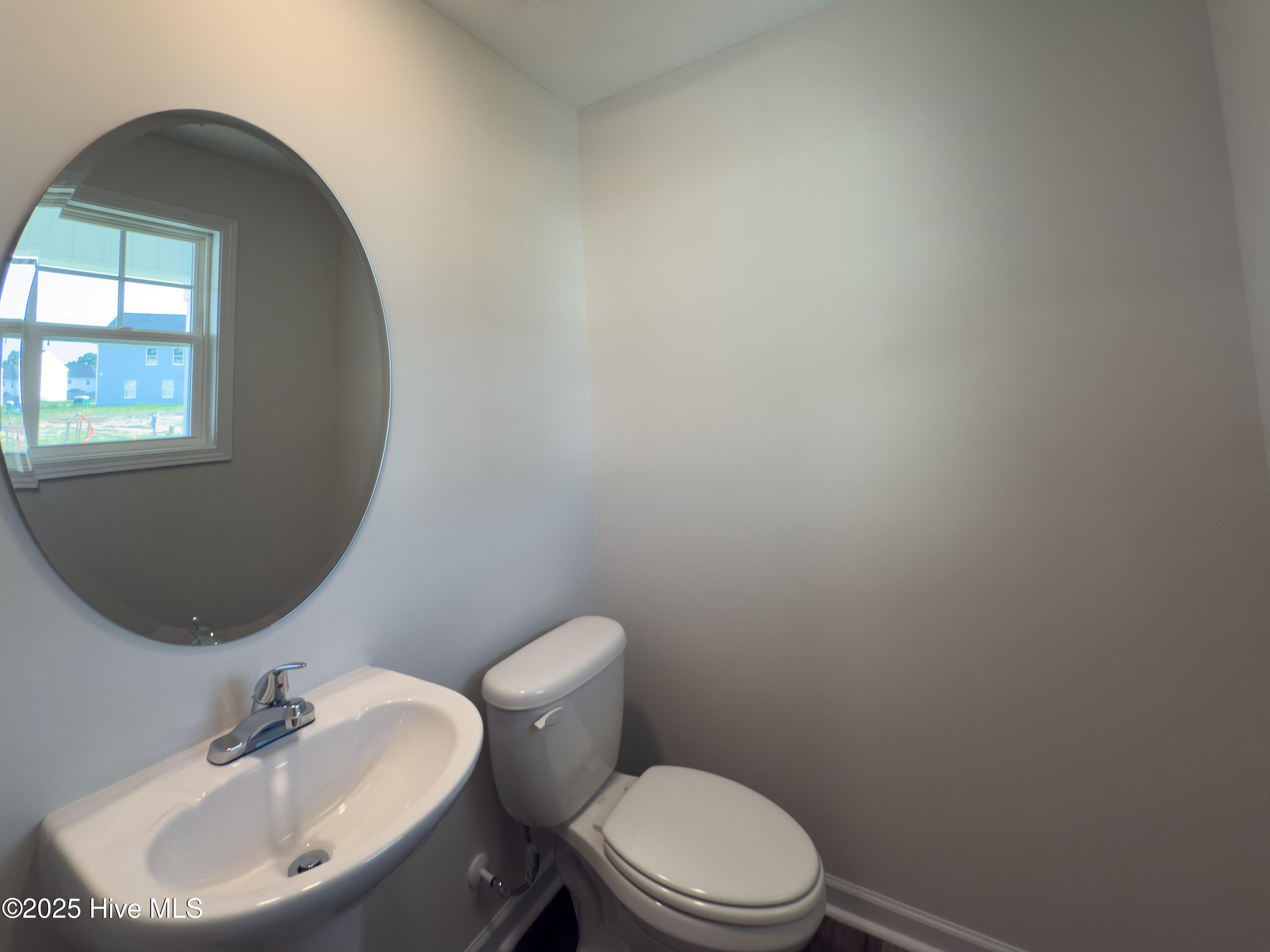 2141 Purebred Circle Property Photo 10