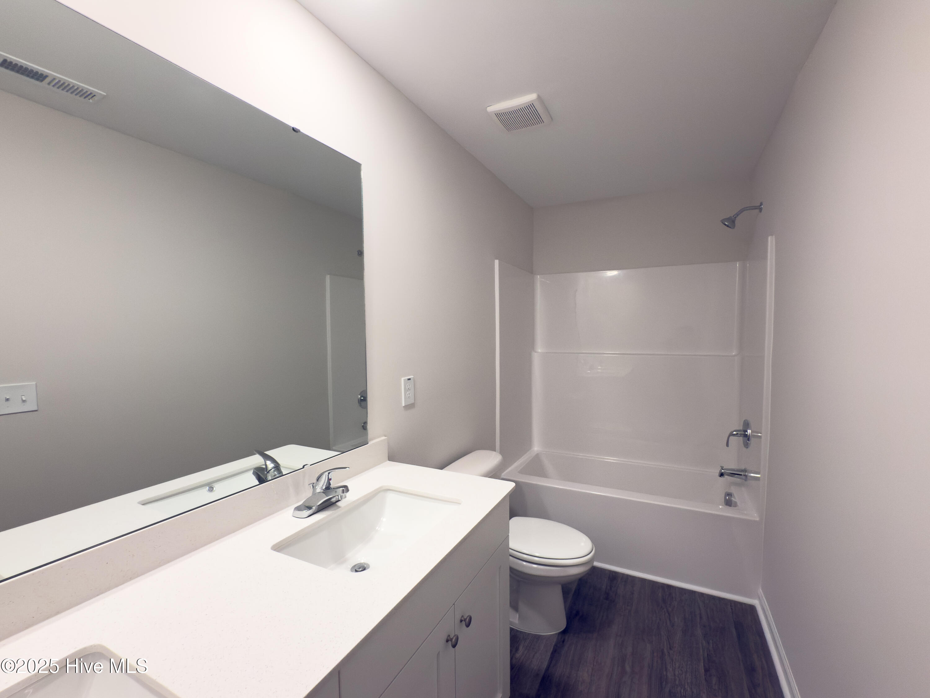2141 Purebred Circle Property Photo 17
