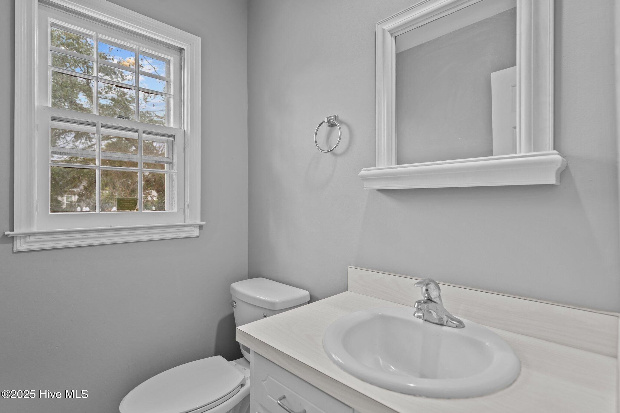 320 Embassy Circle Property Photo 37
