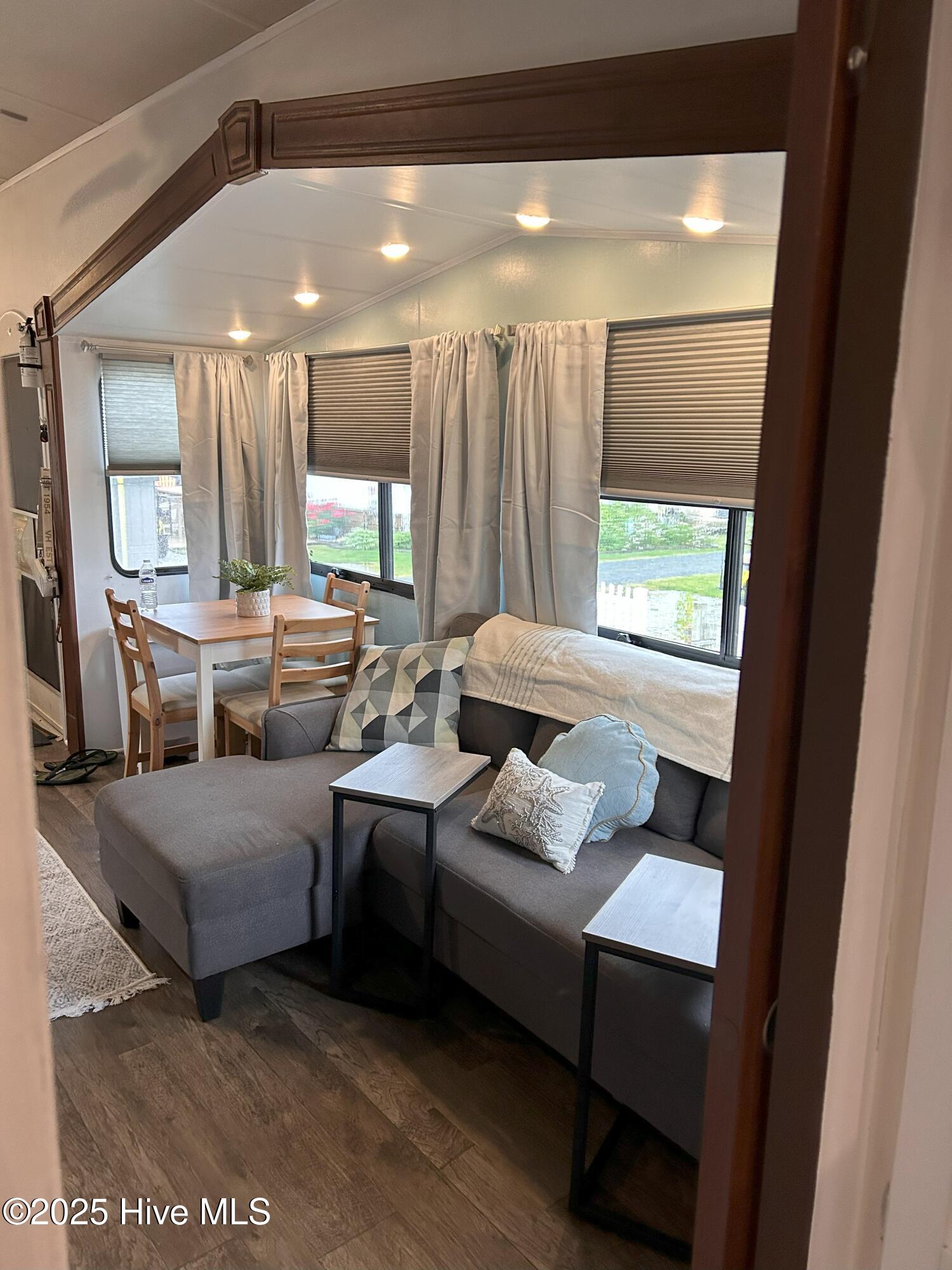 69 Leeward Street Property Photo 2