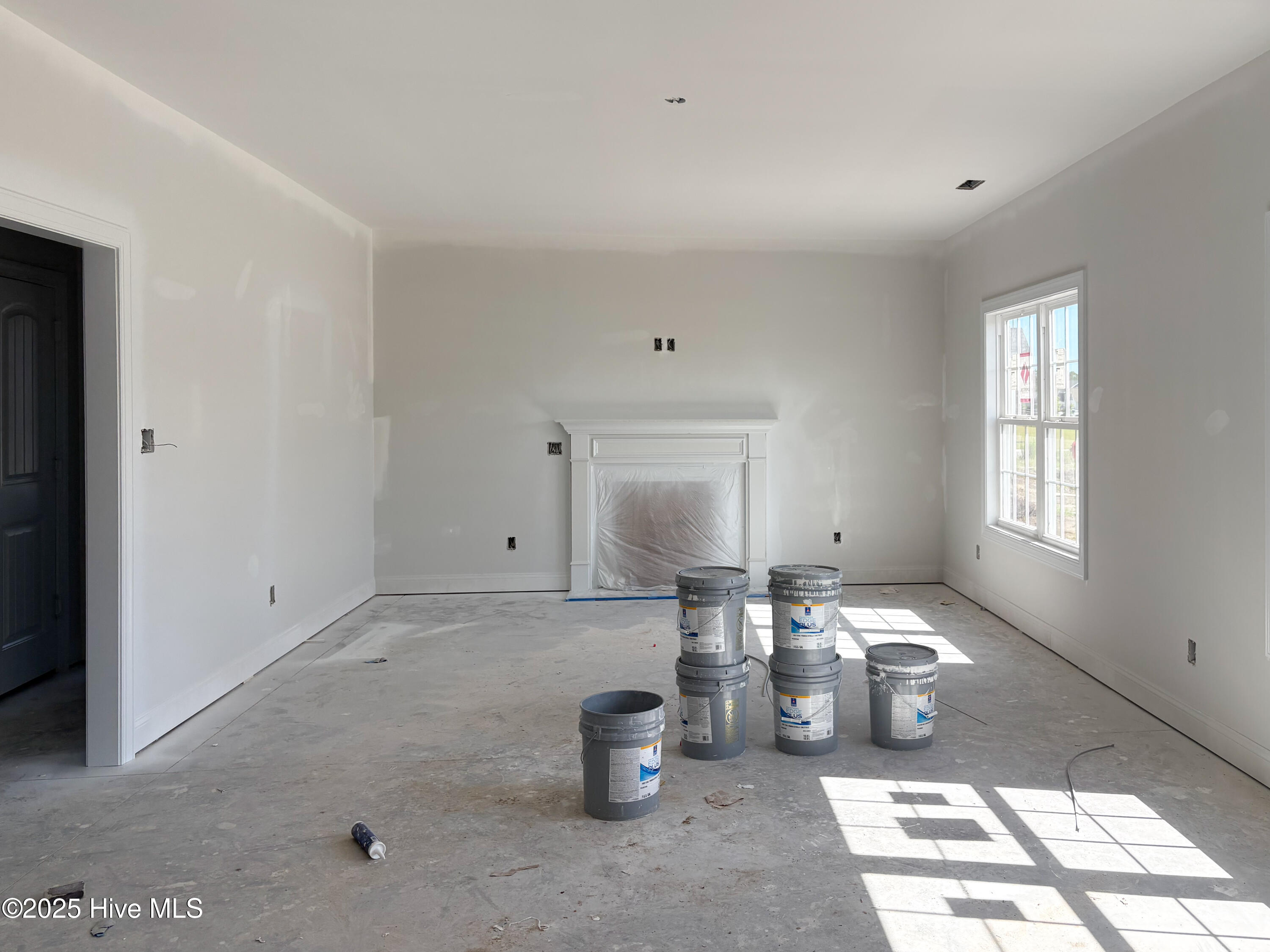 703 Ellabond Street Property Photo 2