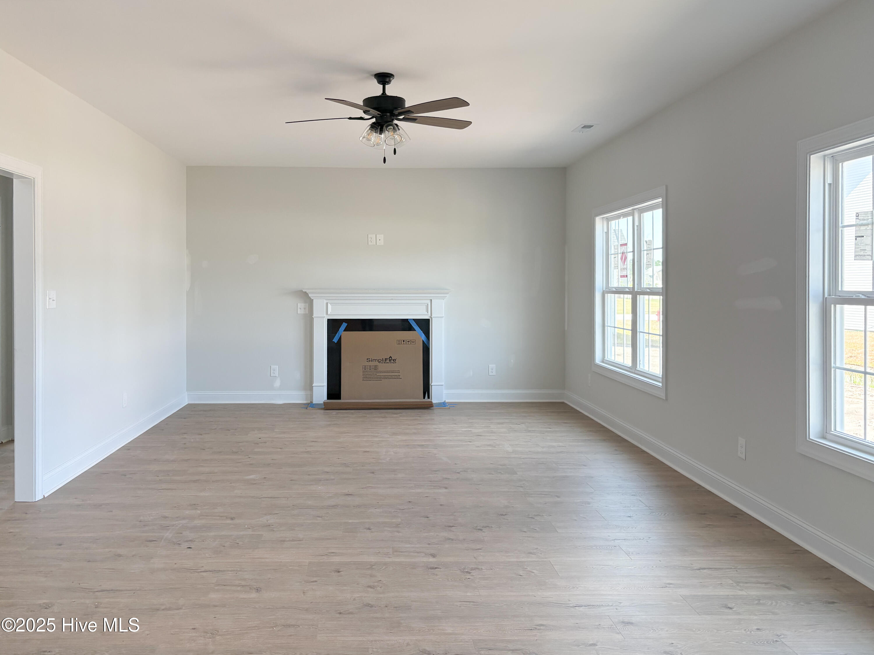 703 Ellabond Street Property Photo 5