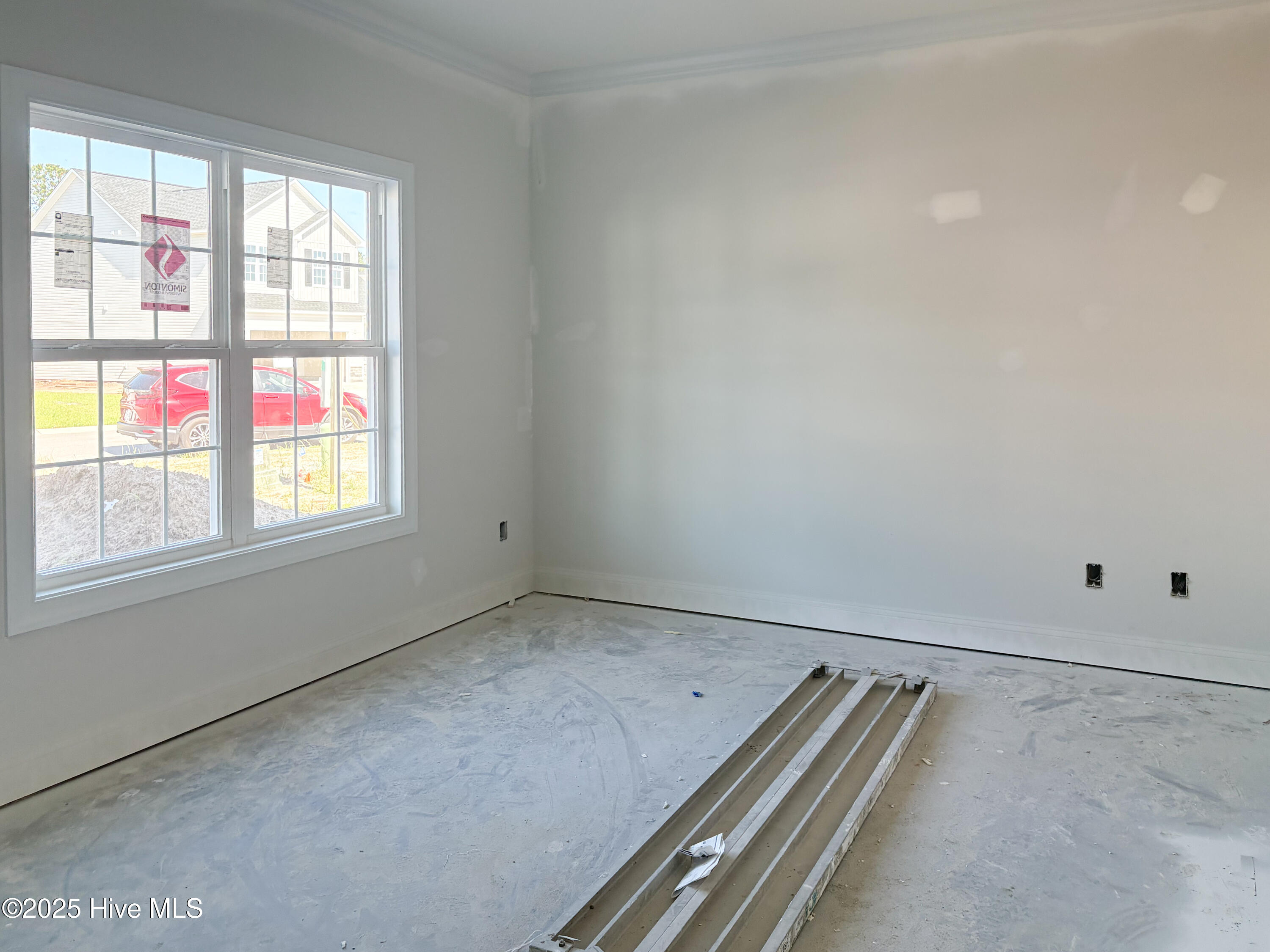 703 Ellabond Street Property Photo 6