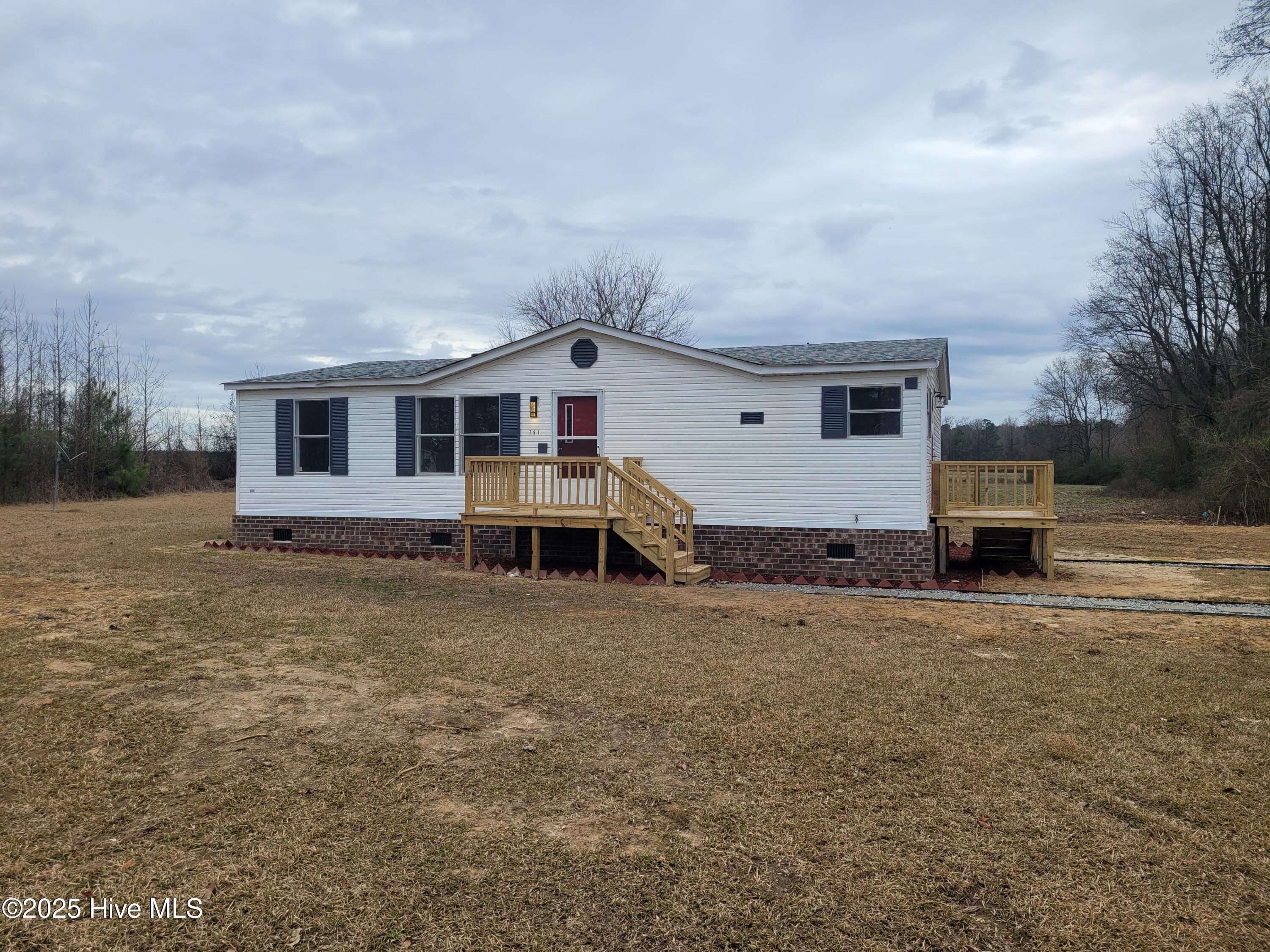 791 Tracy Road Property Photo 1