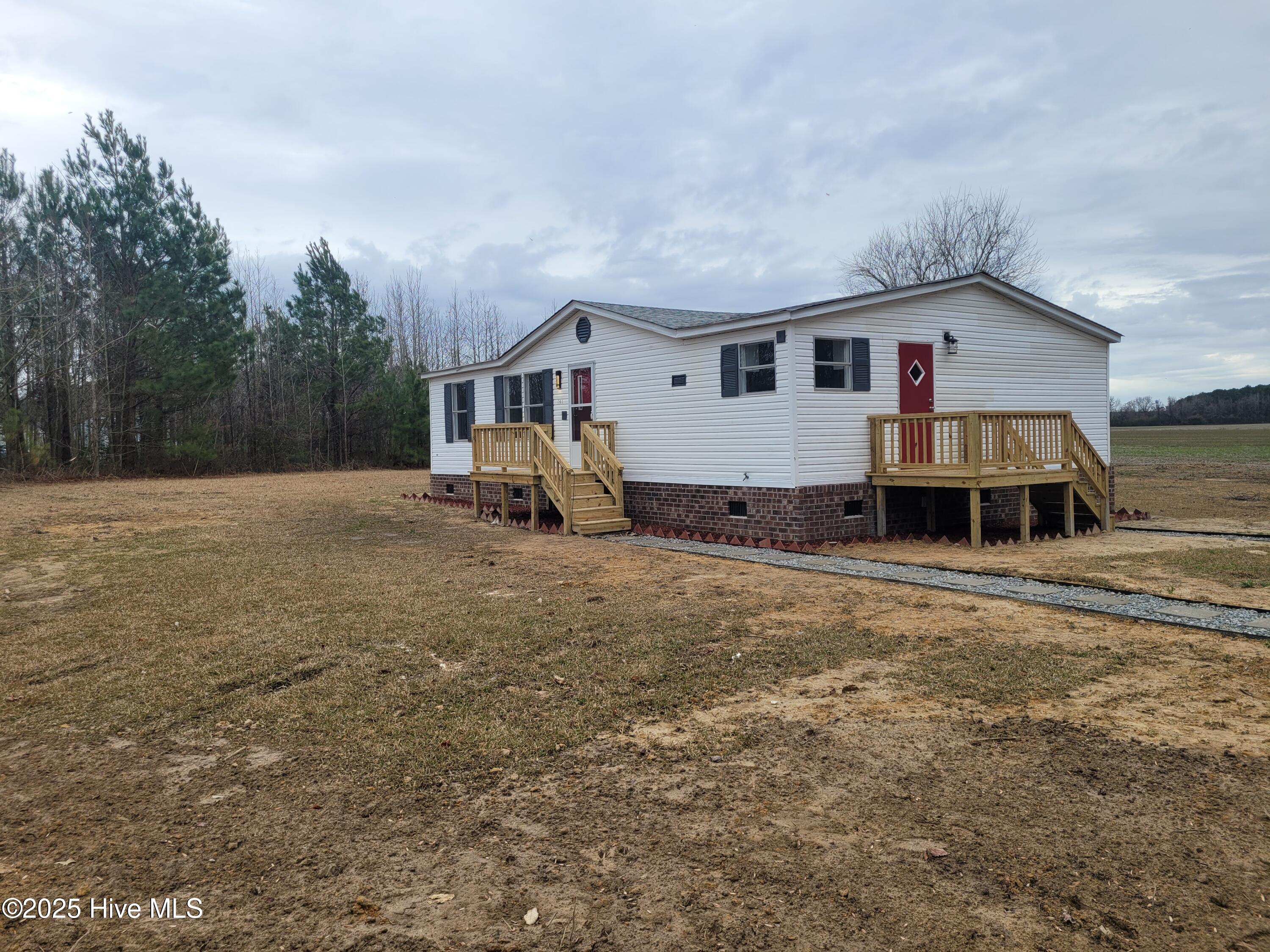 791 Tracy Road Property Photo 3