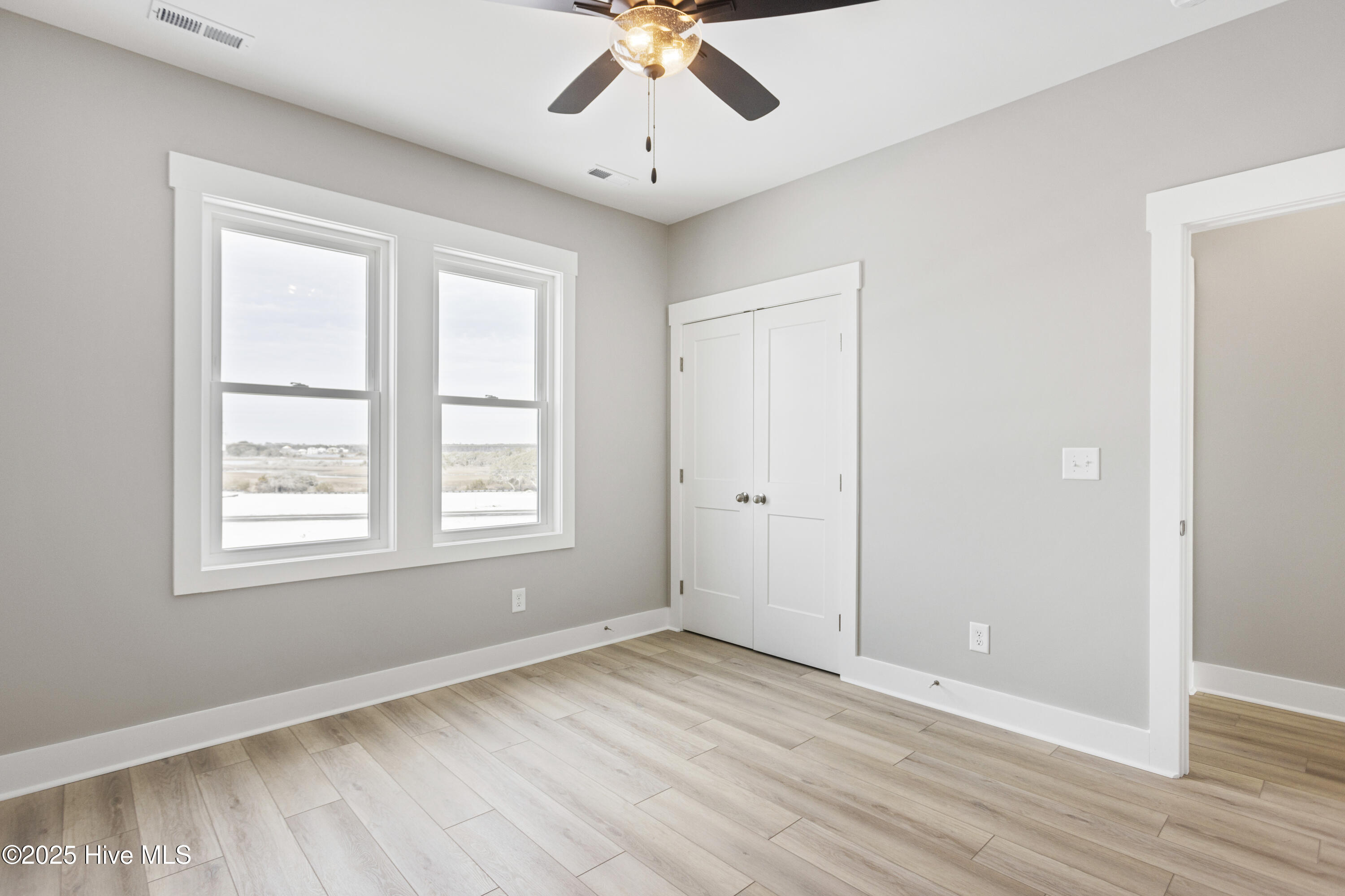 717 N Topsail Drive Property Photo 15