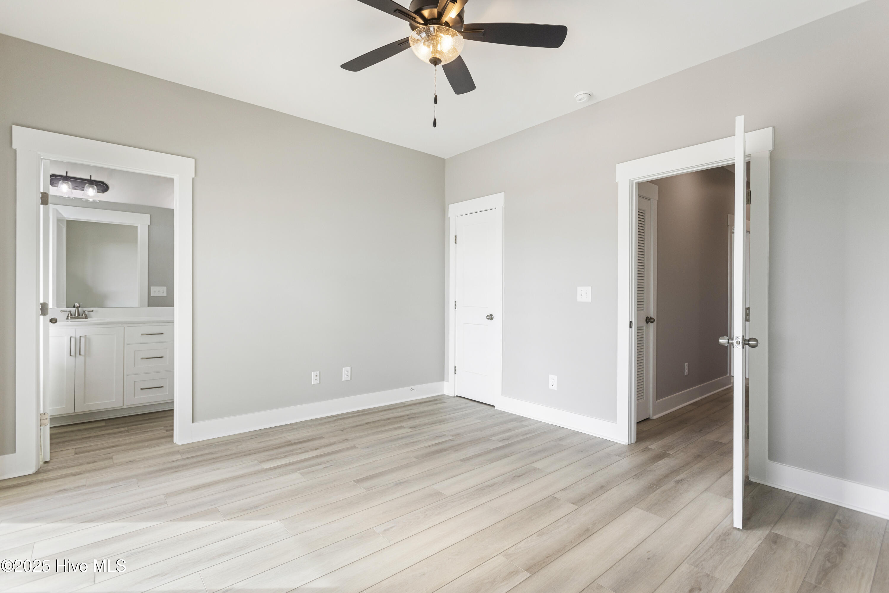 717 N Topsail Drive Property Photo 19