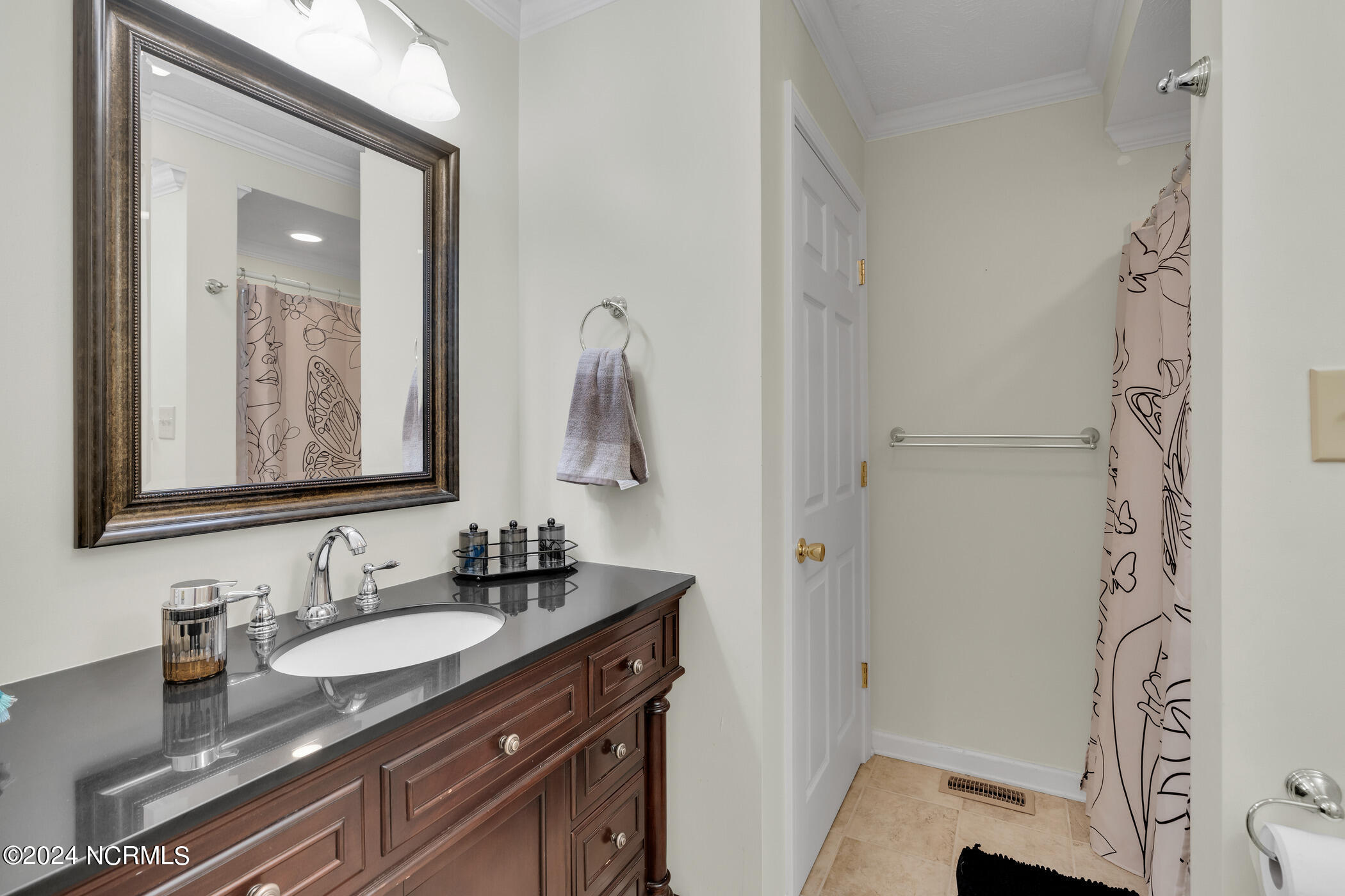 175 Carroll Street Property Photo 37