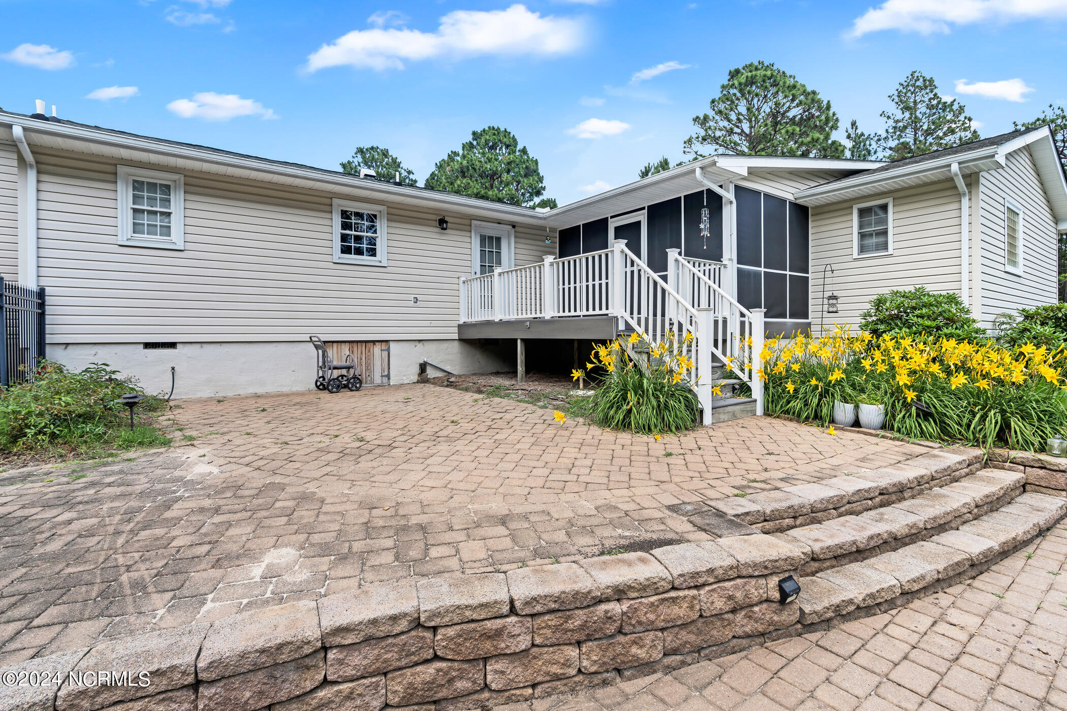 175 Carroll Street Property Photo 41