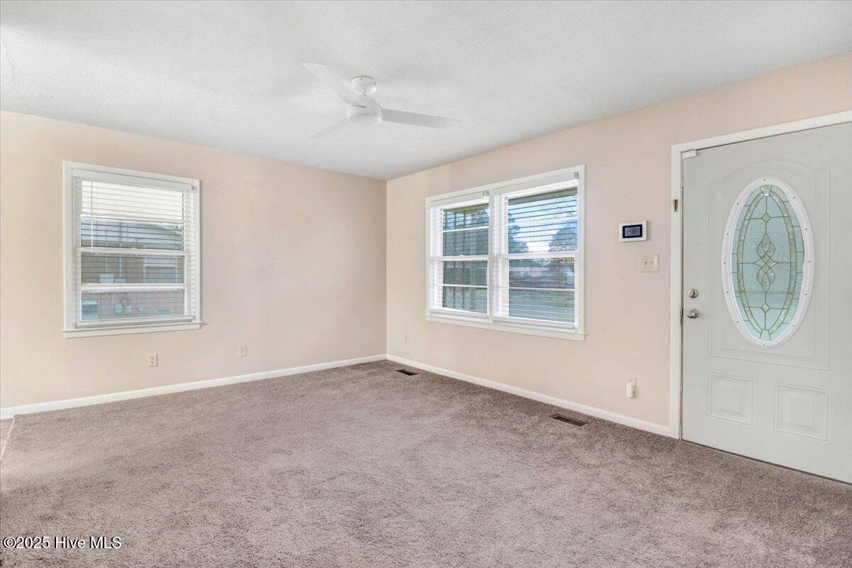 910 Holloman Street Property Photo 3