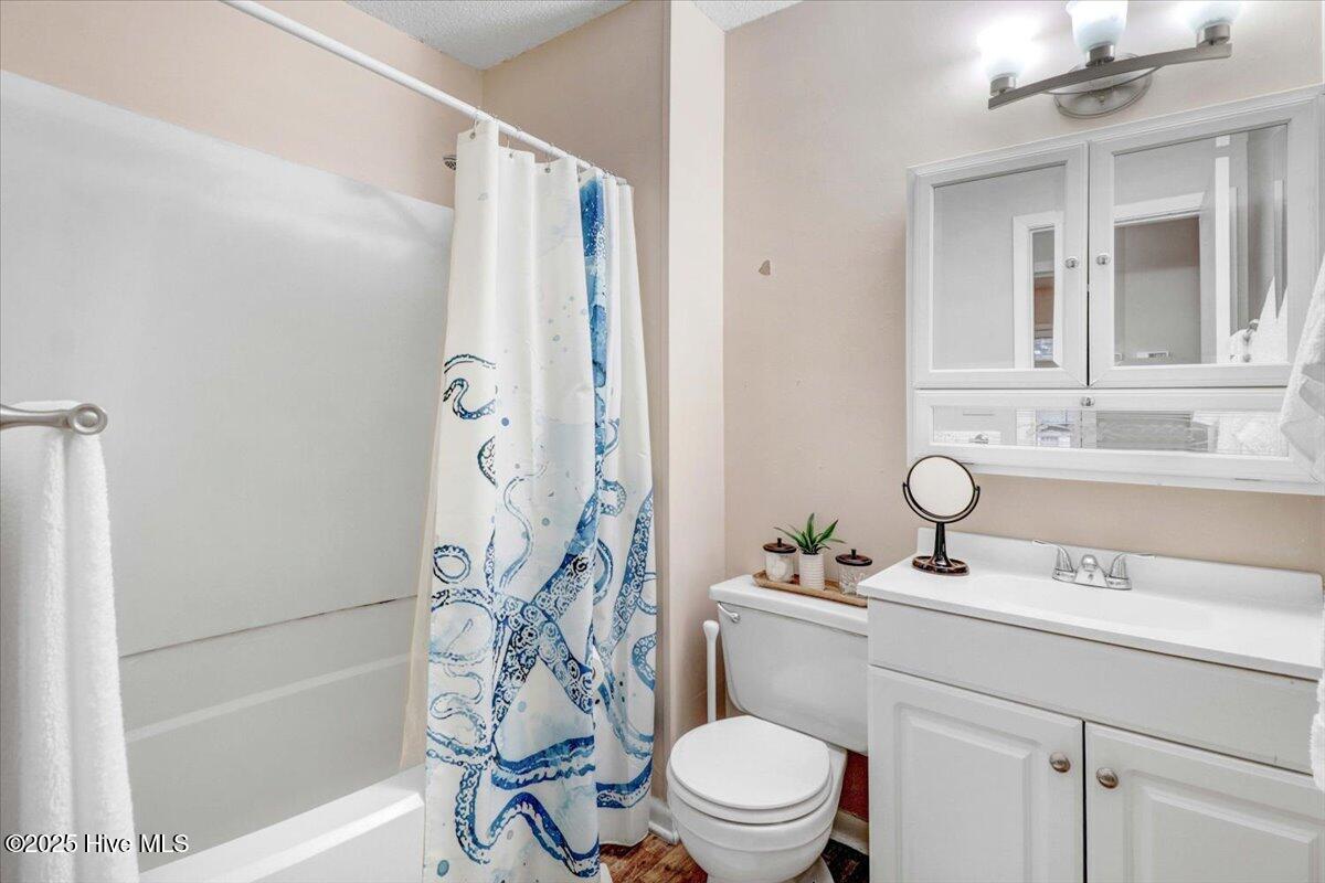 910 Holloman Street Property Photo 13