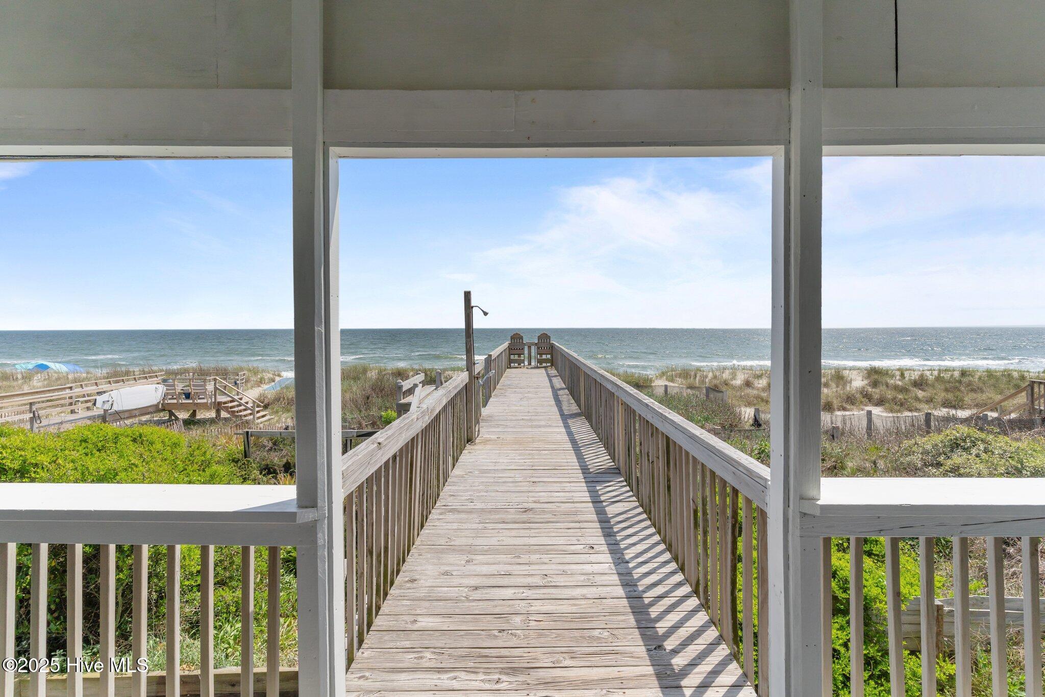 5113 W Beach Drive Property Photo 4