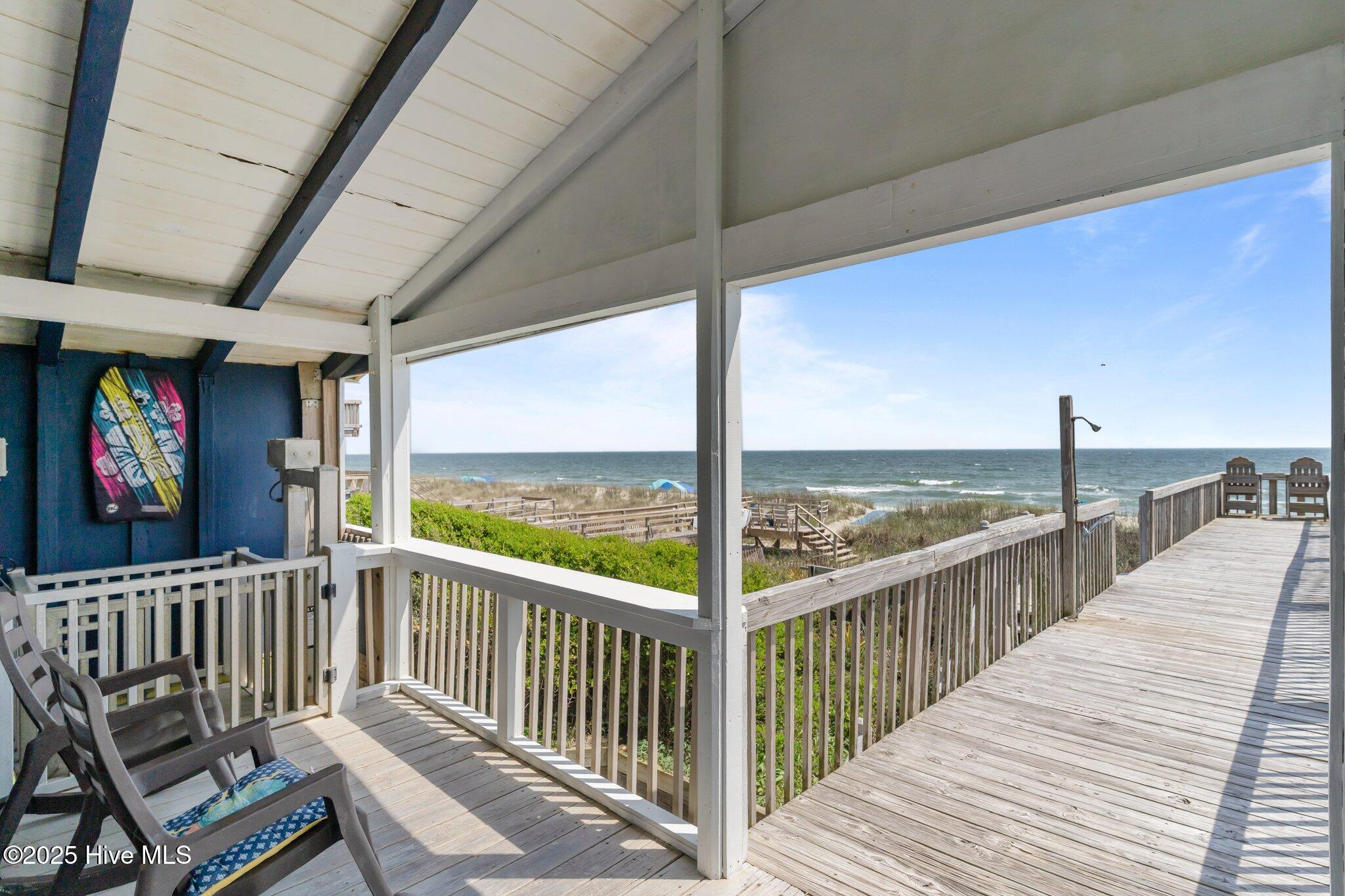 5113 W Beach Drive Property Photo 5