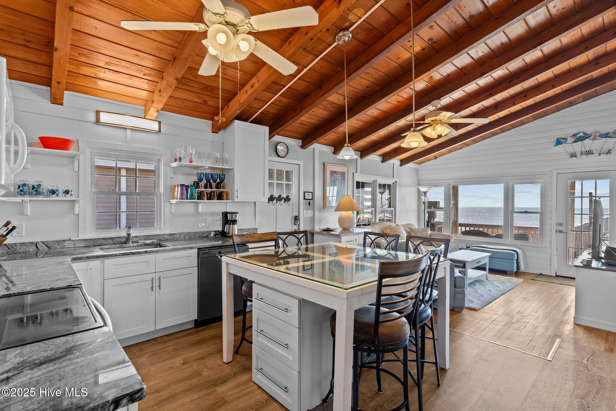5113 W Beach Drive Property Photo 19