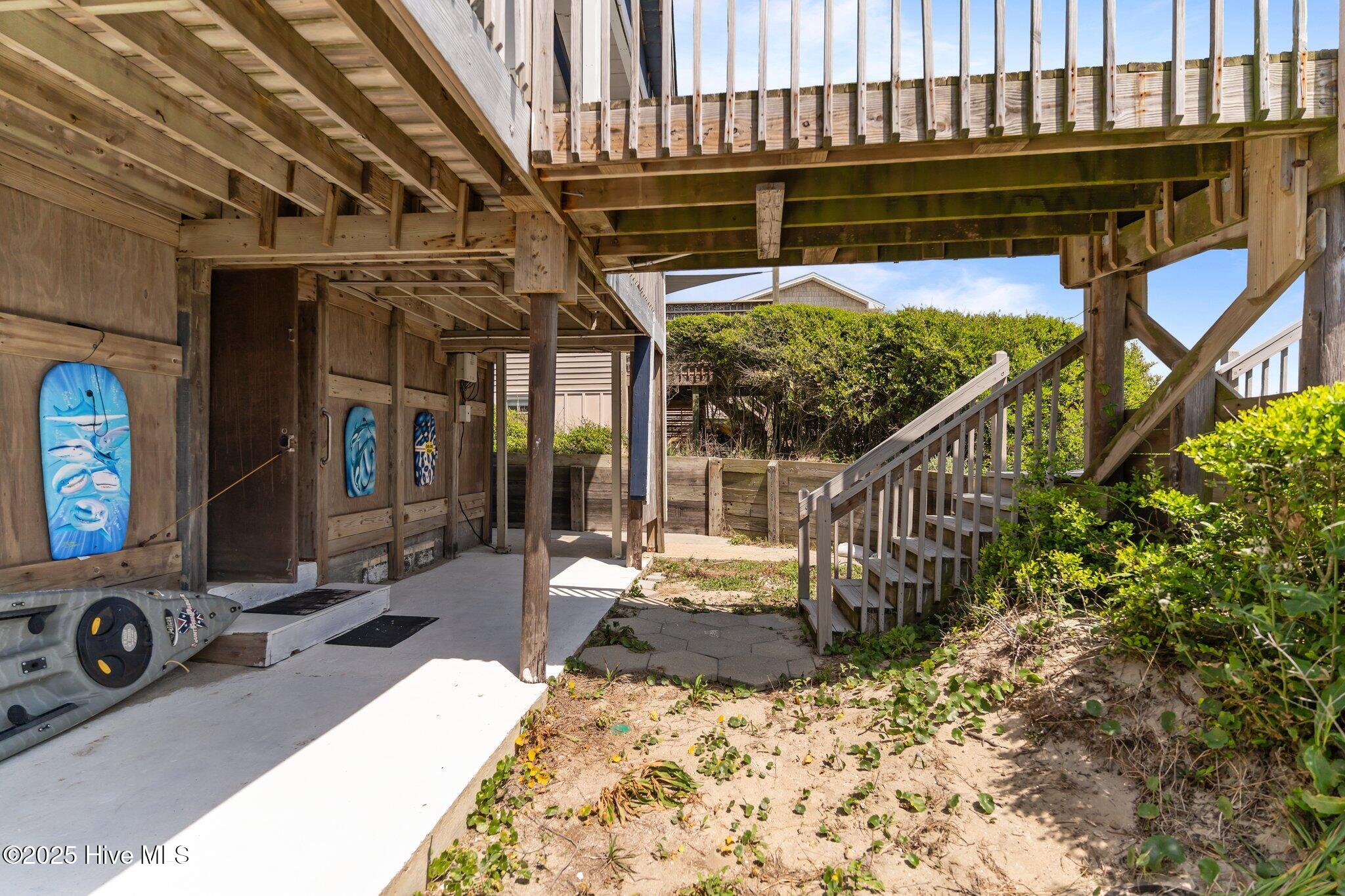 5113 W Beach Drive Property Photo 36