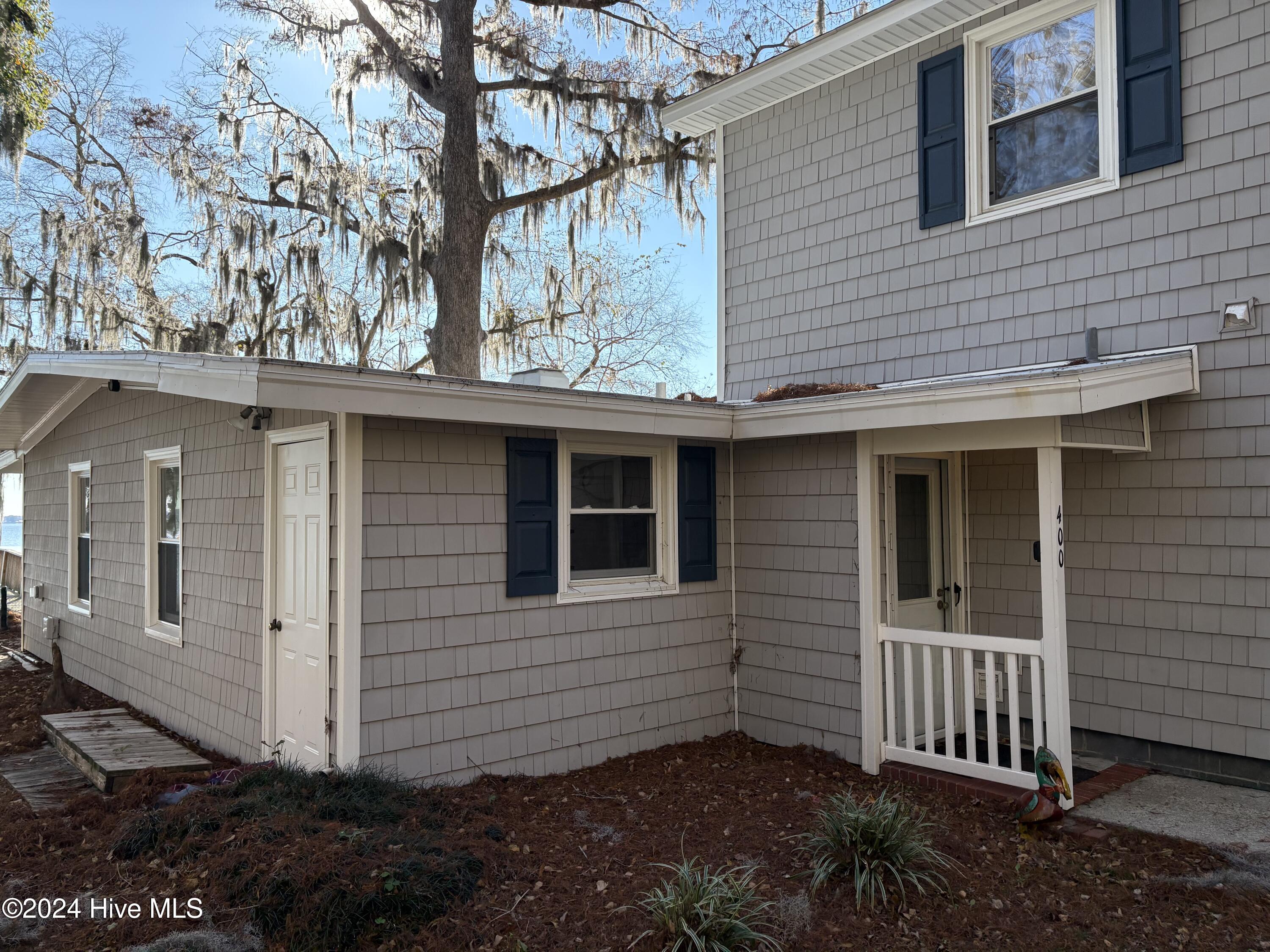 400 Canal Cove Road Property Photo 3