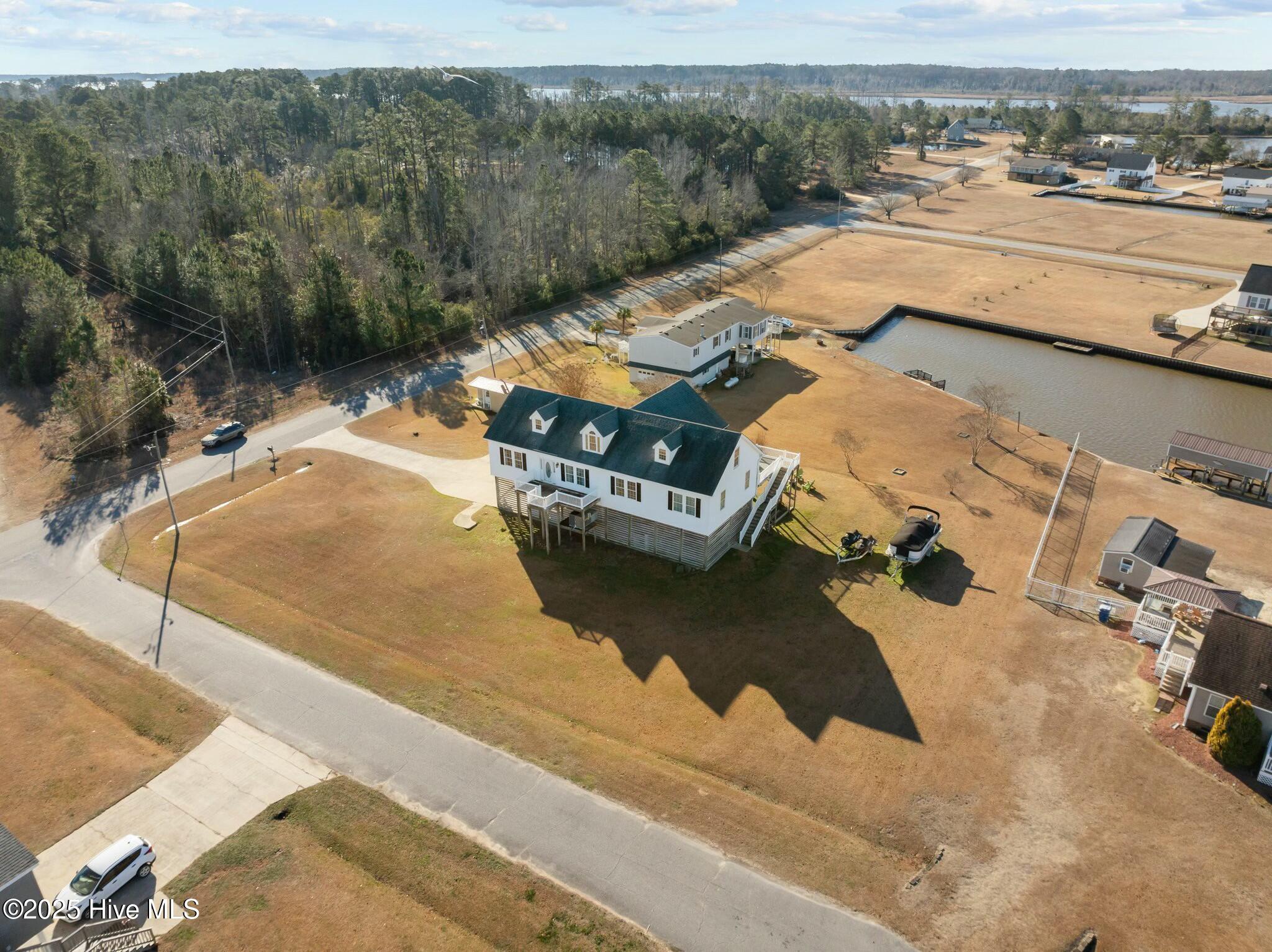 280 Bay Lake Drive Property Photo 4