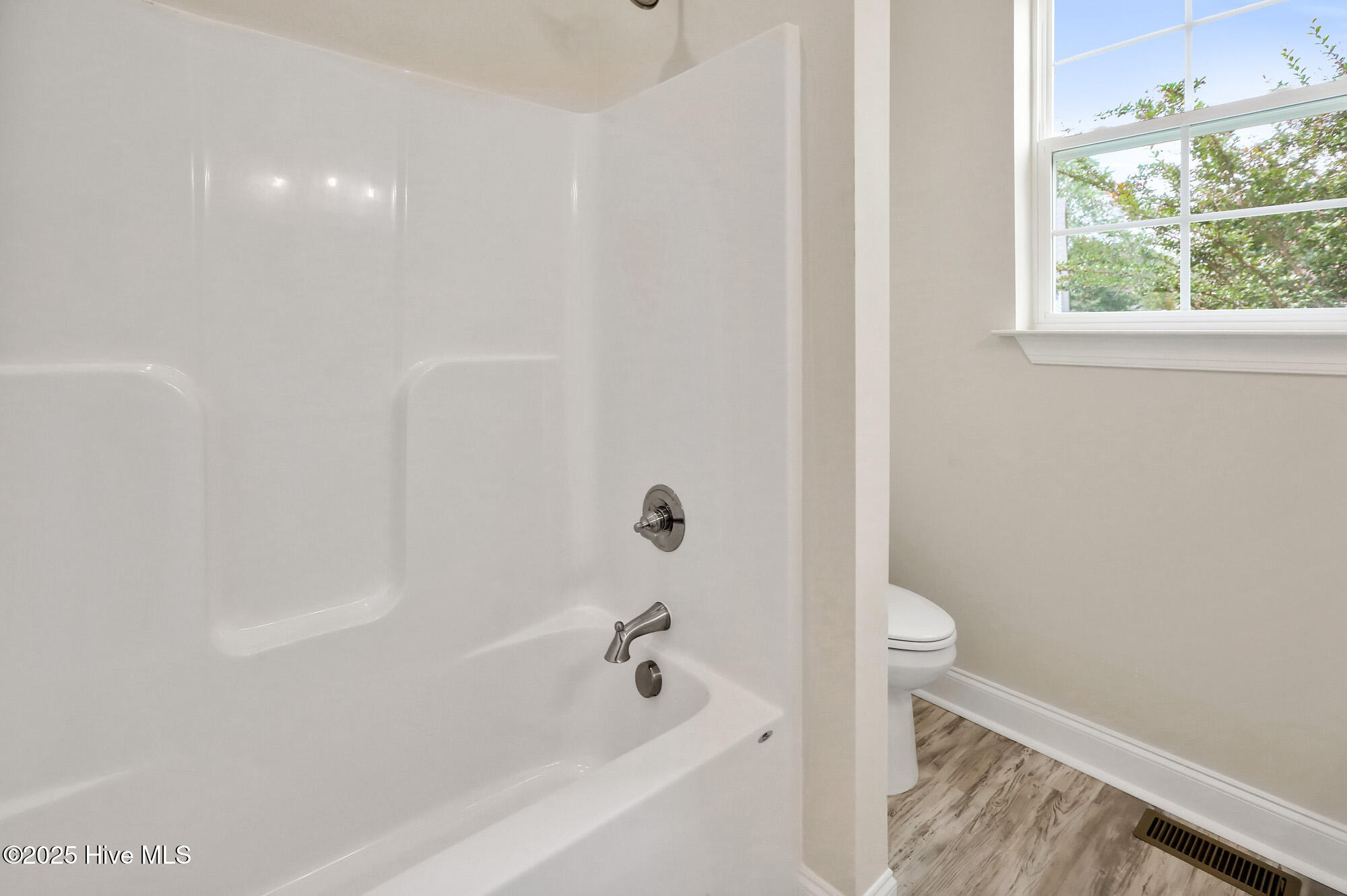 502 Genoes Point Road Property Photo 23