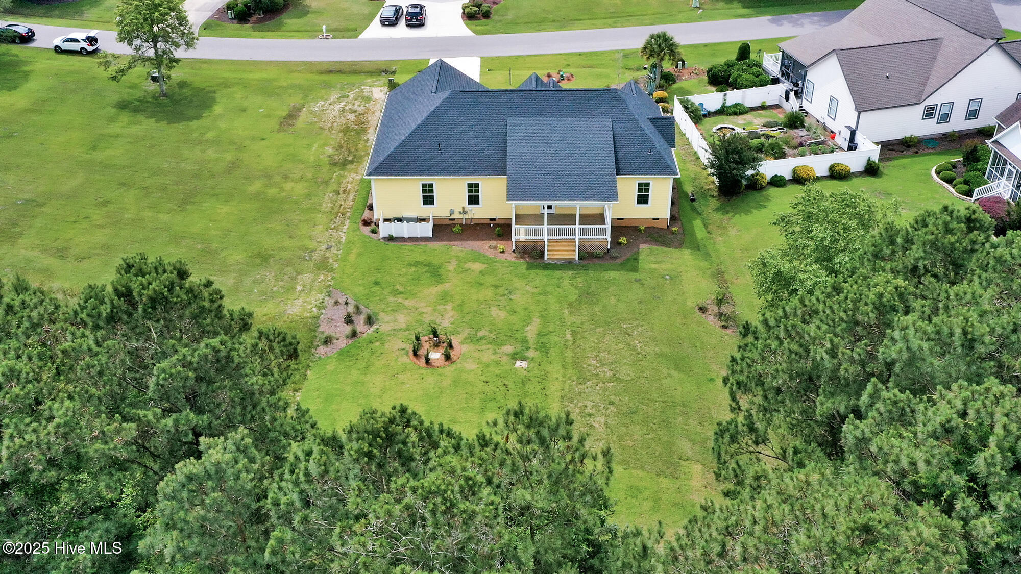 502 Genoes Point Road Property Photo 35