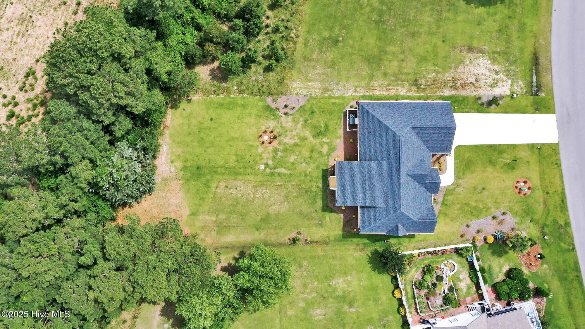 502 Genoes Point Road Property Photo 36