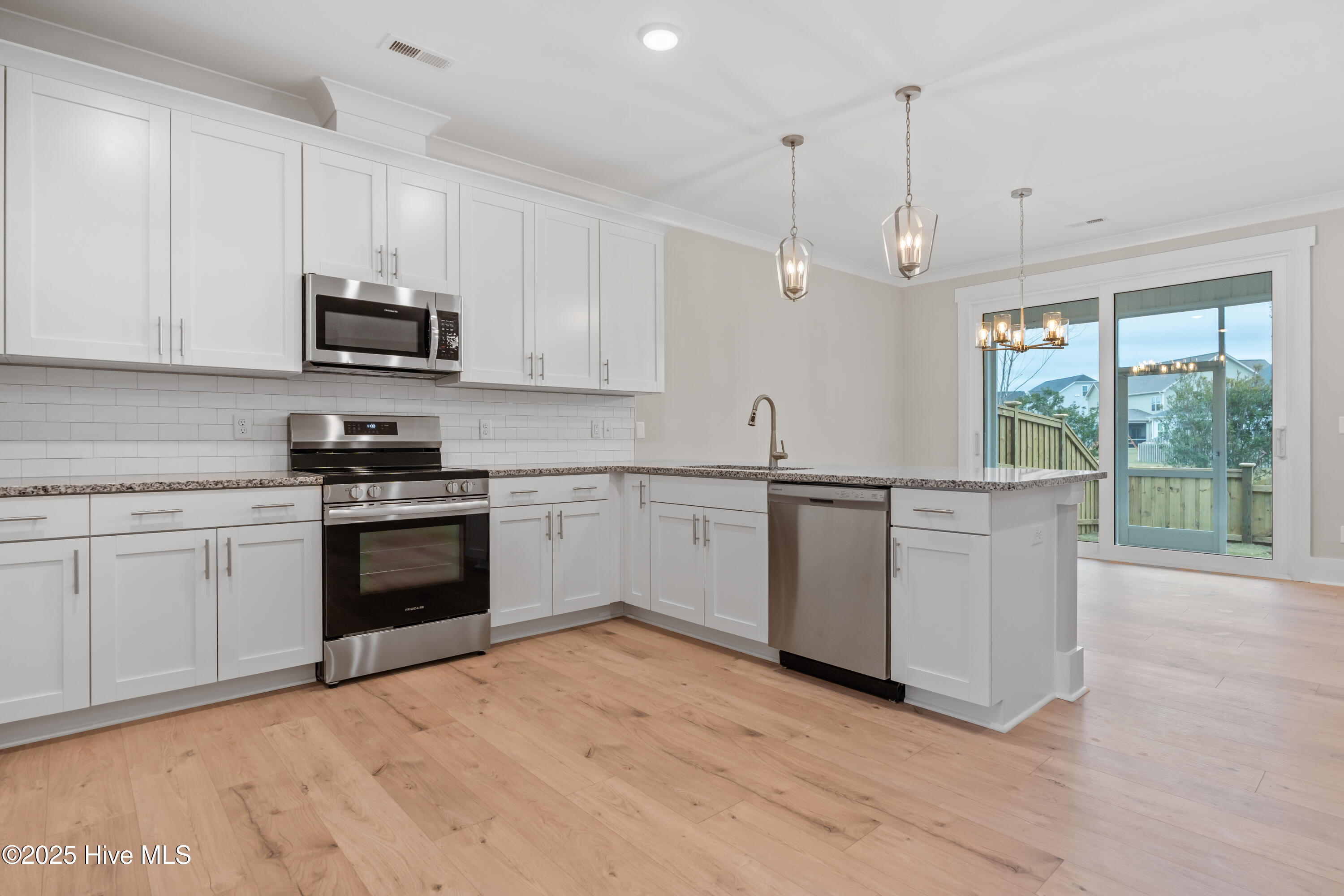 7432 Springwater Drive Property Photo 4