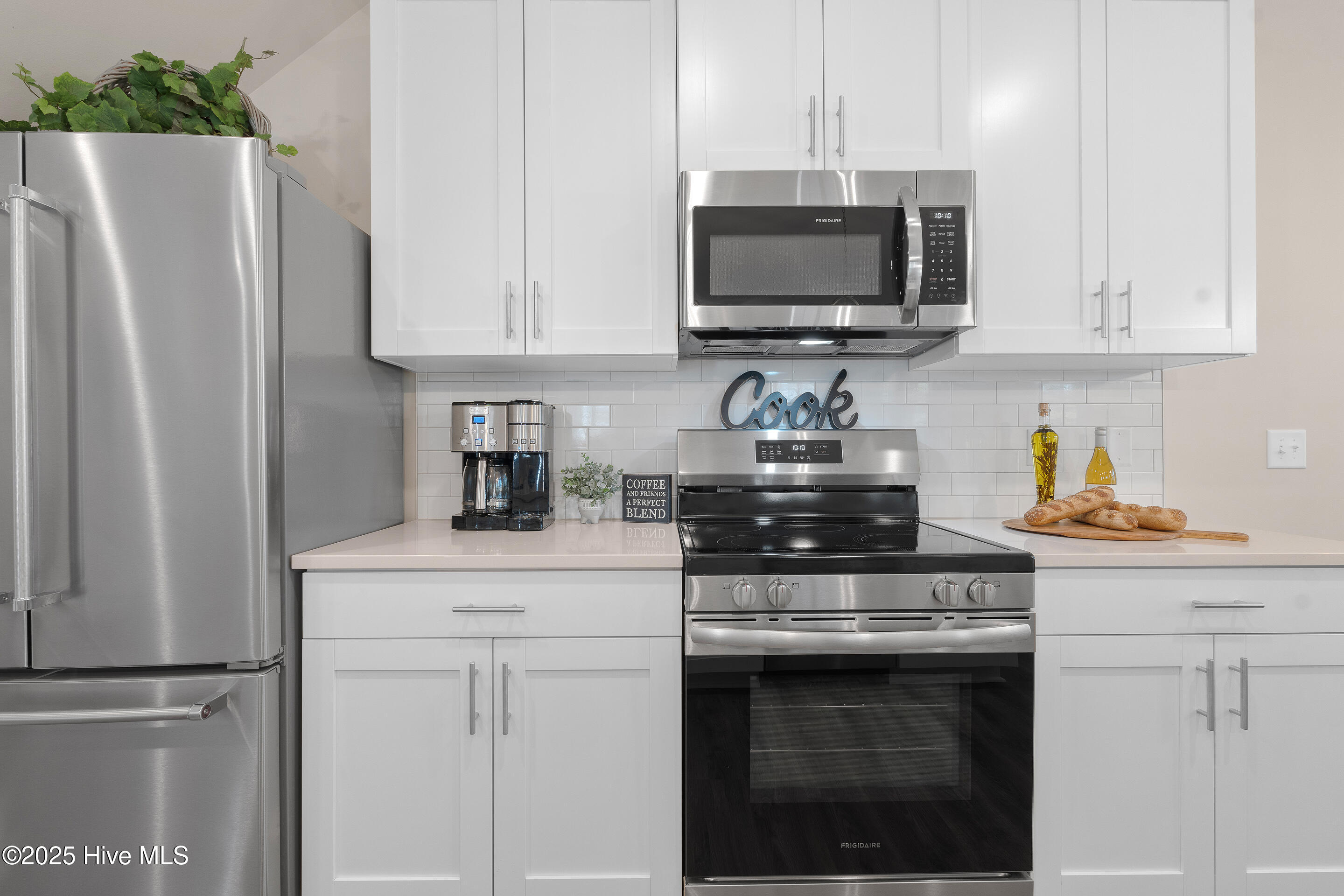 7436 Springwater Drive Property Photo 7