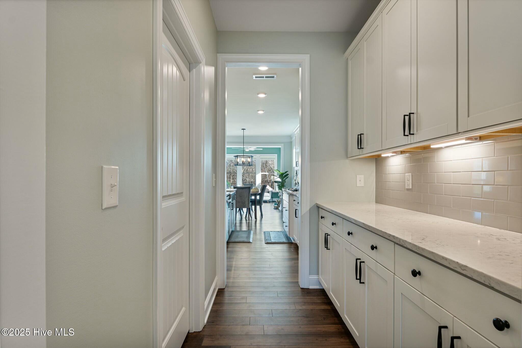 88 Capewood Court Property Photo 6