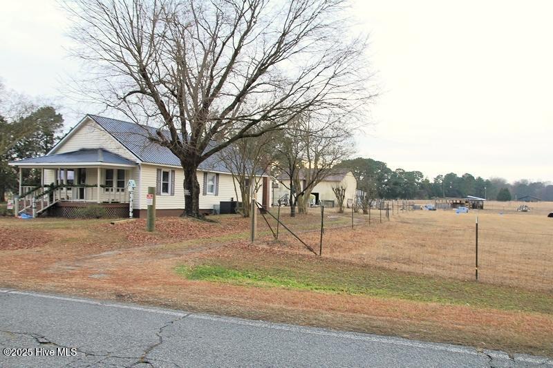 705 Lake Artesia Road Property Photo 1