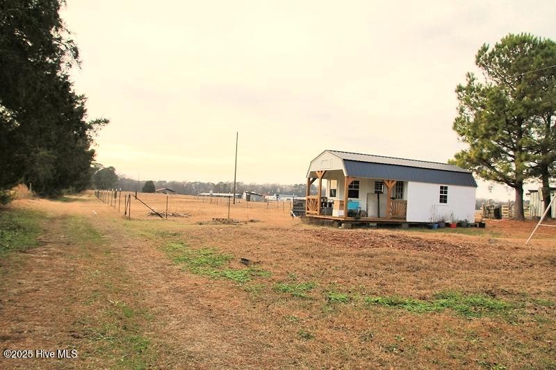 705 Lake Artesia Road Property Photo 8