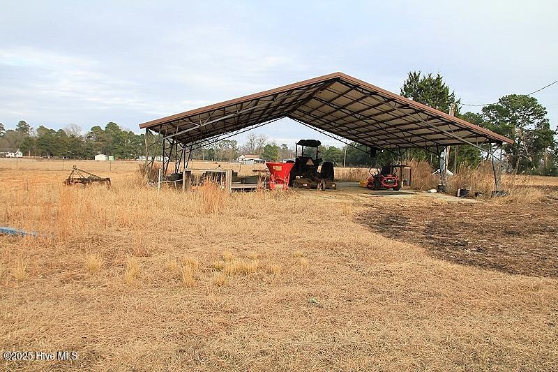 705 Lake Artesia Road Property Photo 9