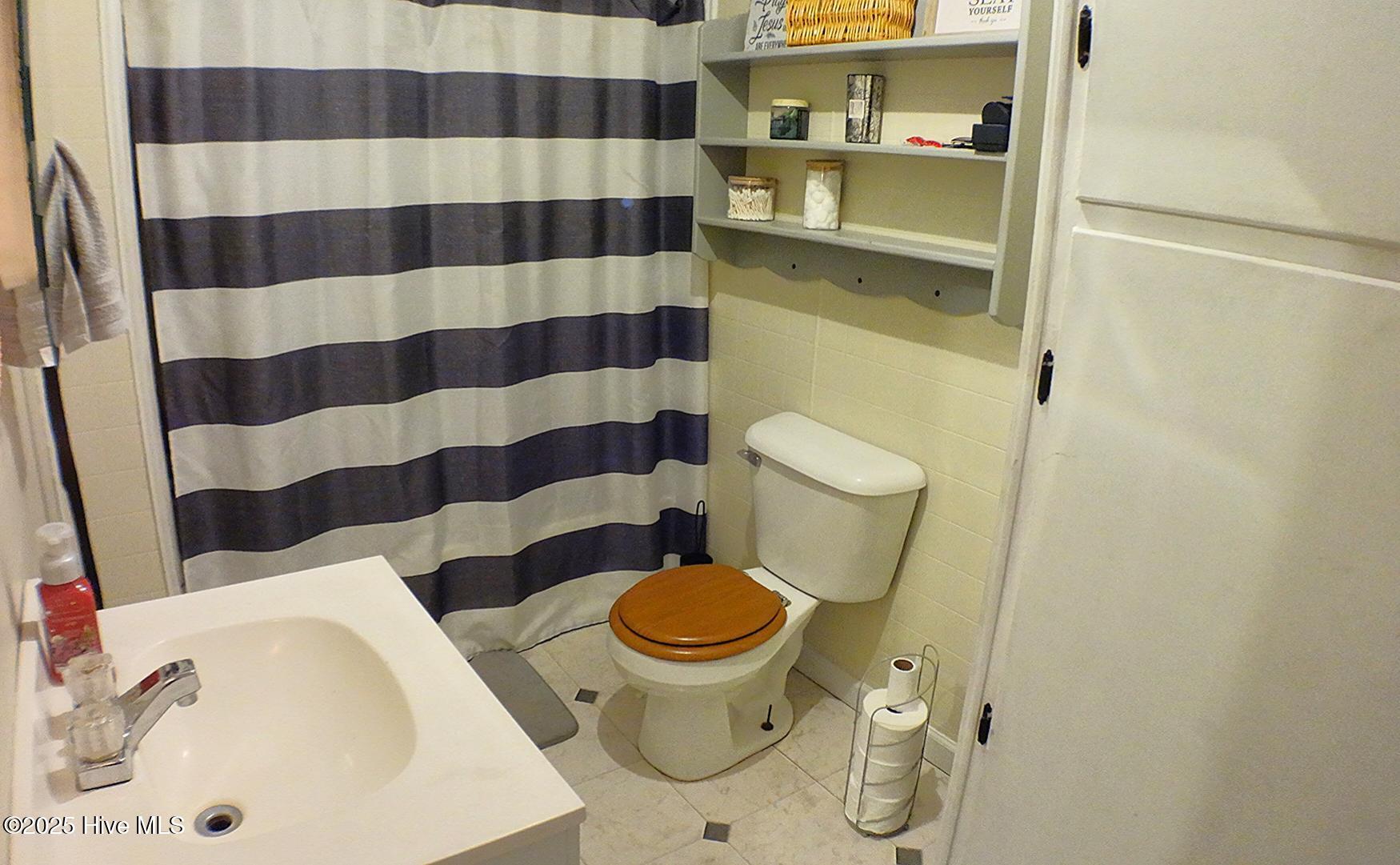 705 Lake Artesia Road Property Photo 17