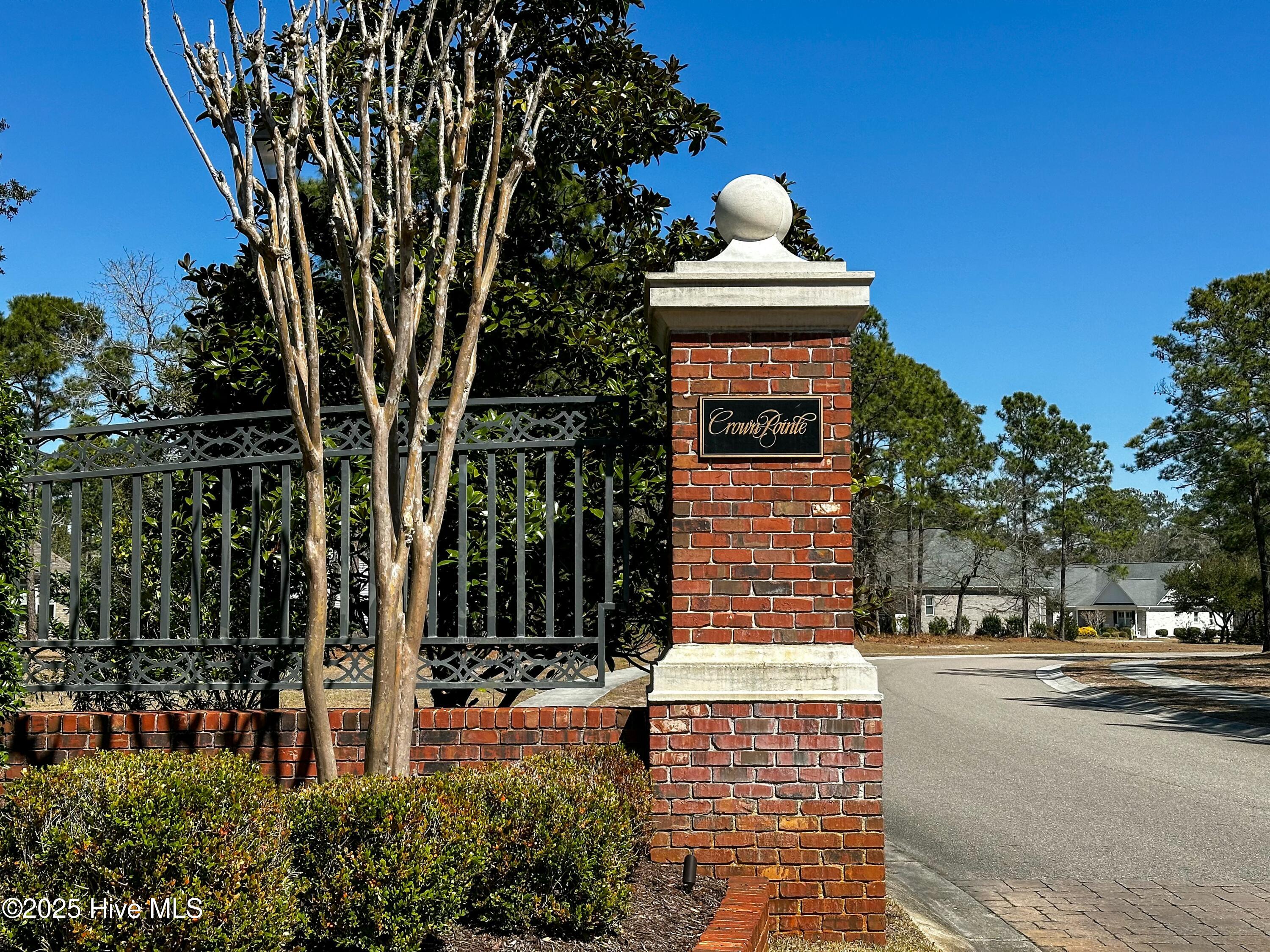 42 Crown Pointe Drive Property Photo 9