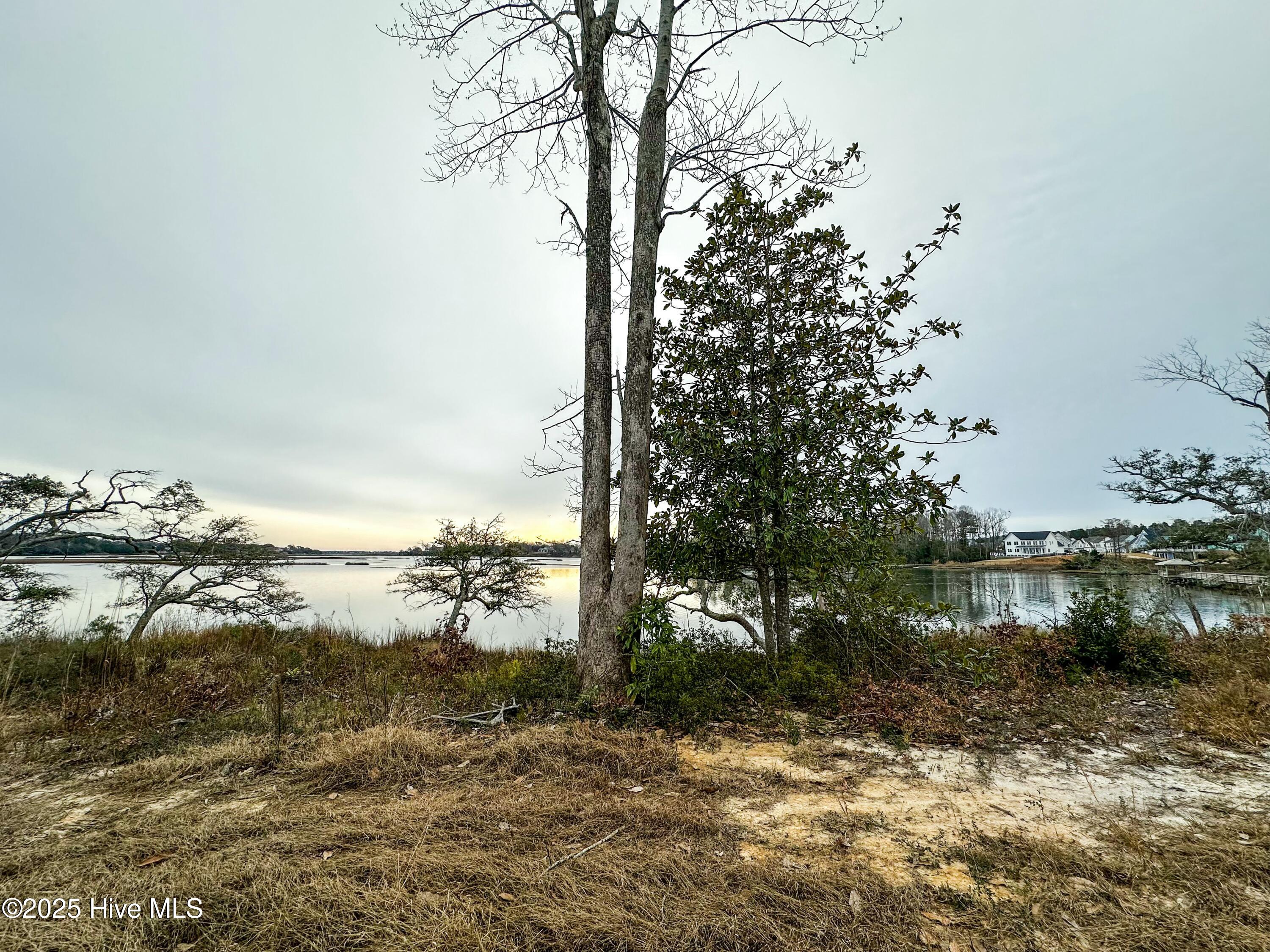 48 Crown Pointe Drive Property Photo