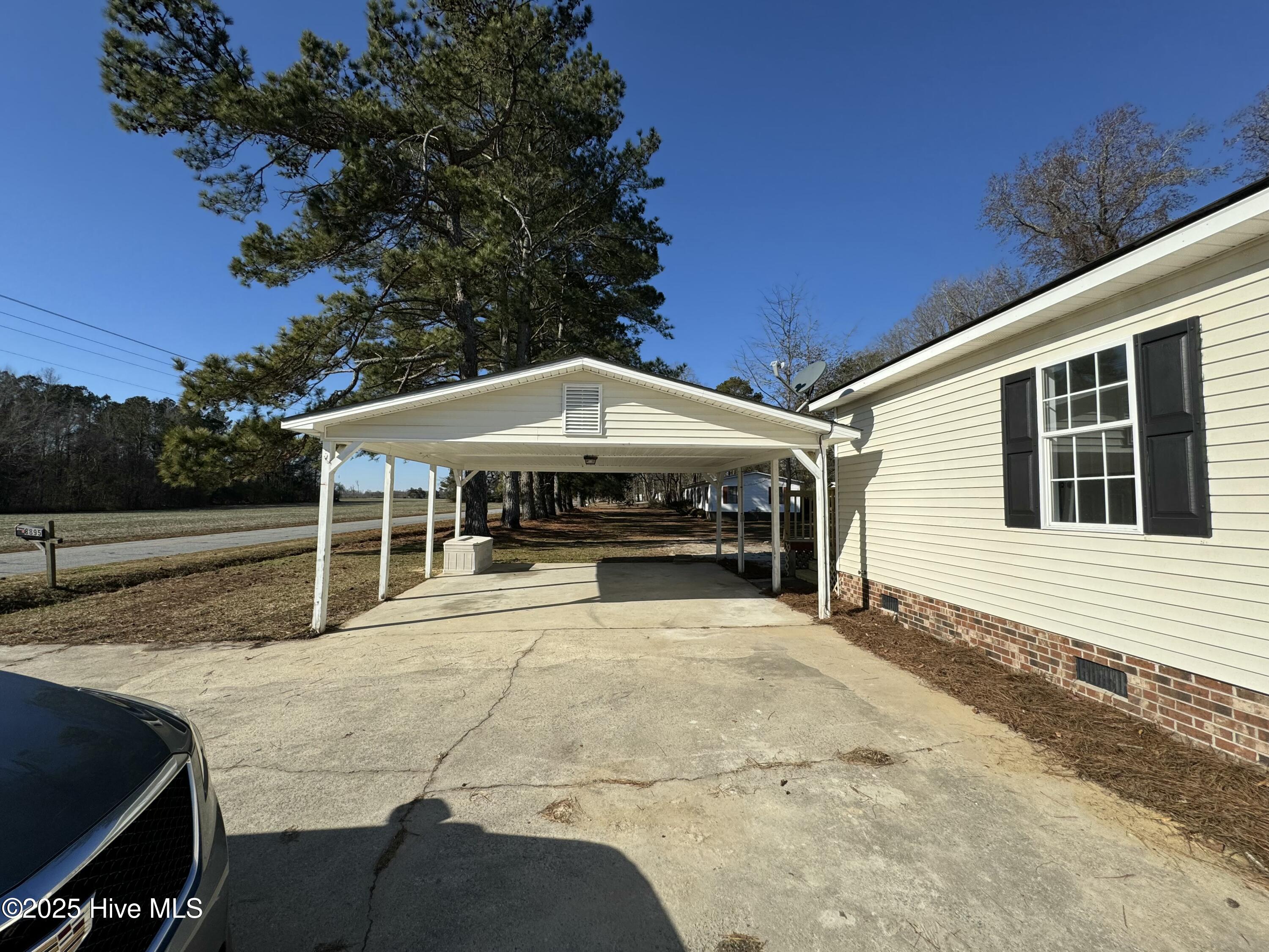 3895 Taylor Road Property Photo 2