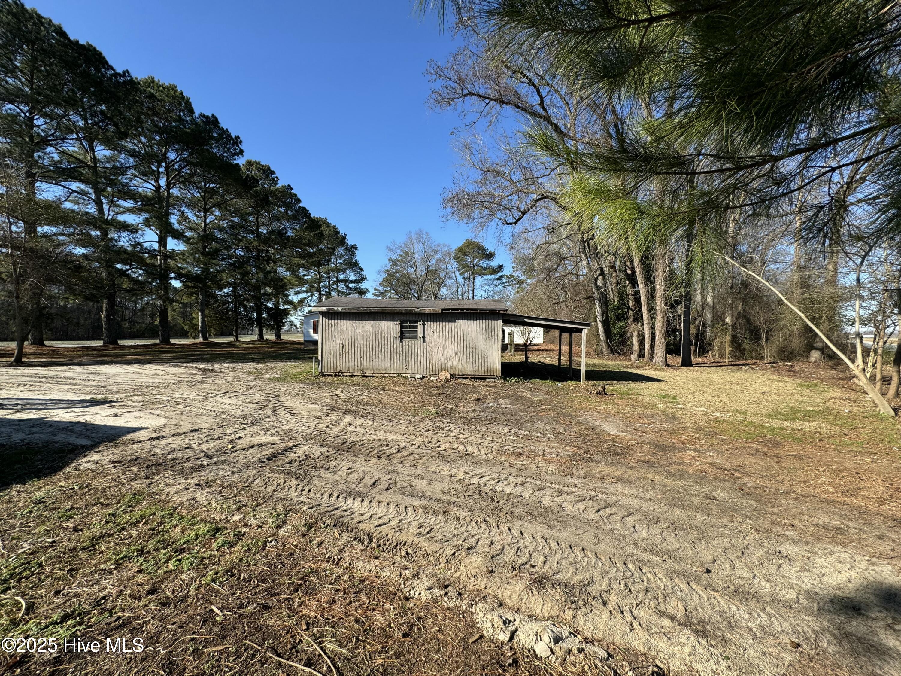 3895 Taylor Road Property Photo 5