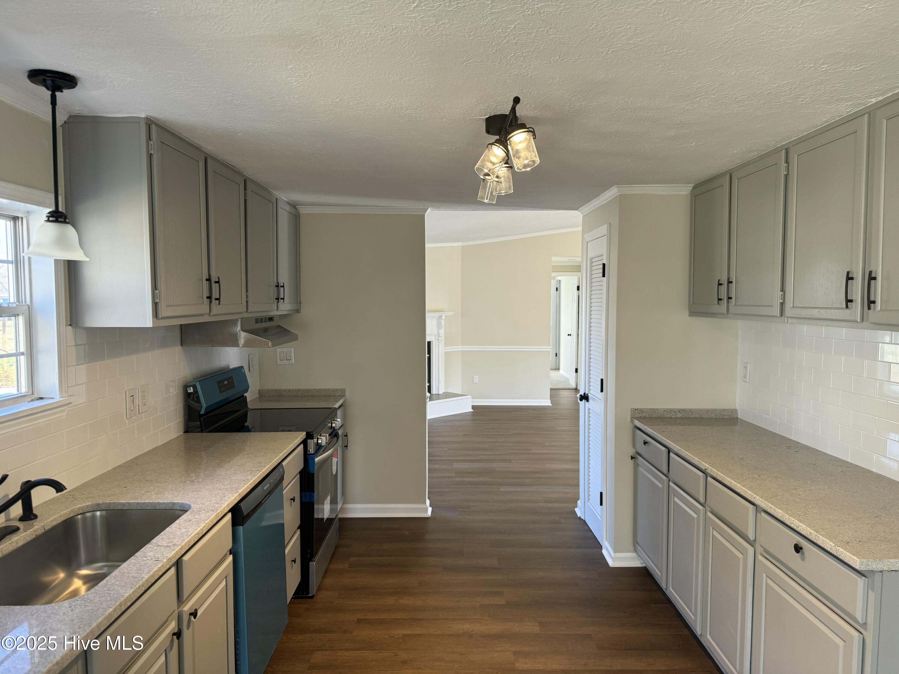 3895 Taylor Road Property Photo 18