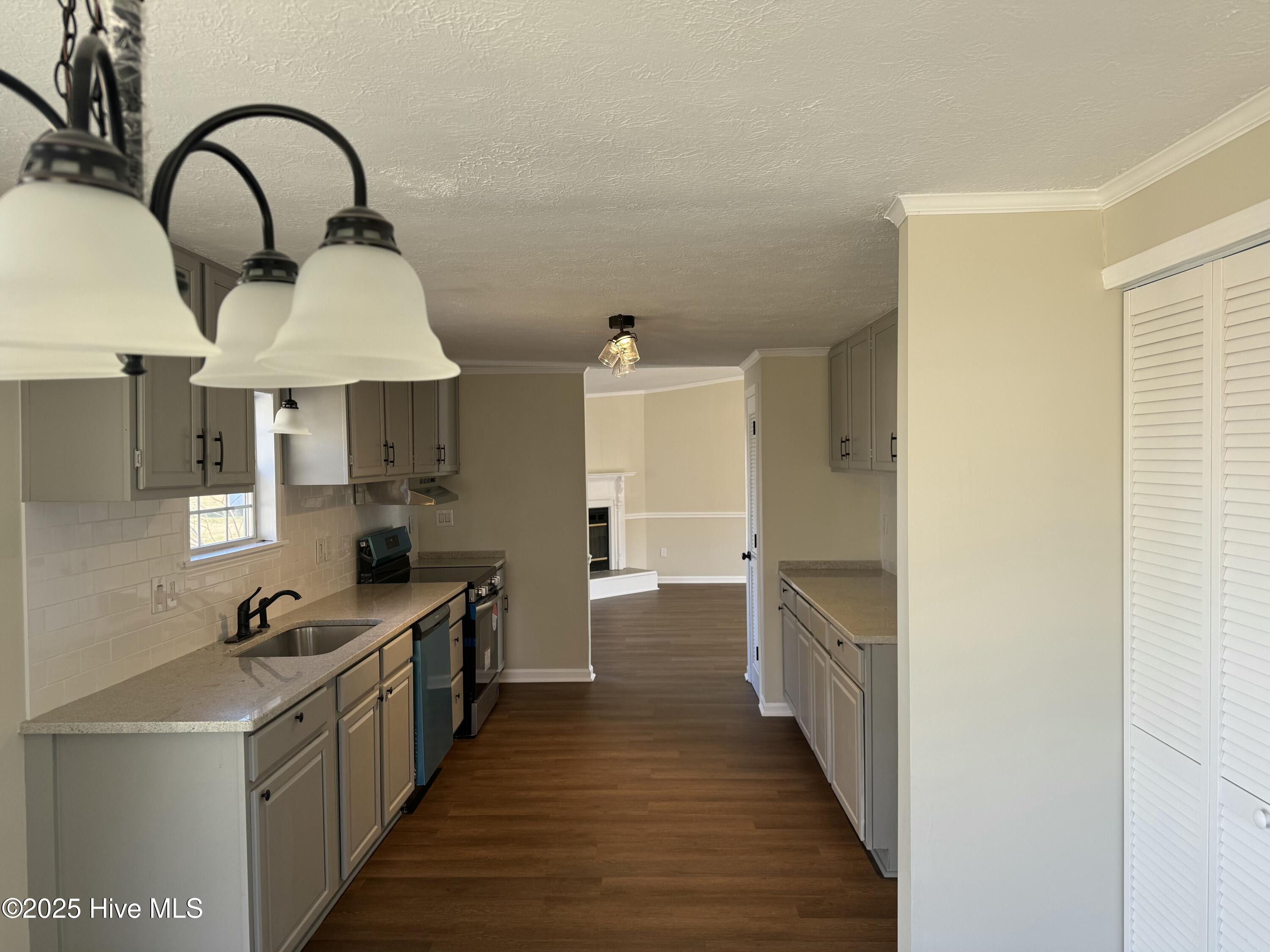3895 Taylor Road Property Photo 19