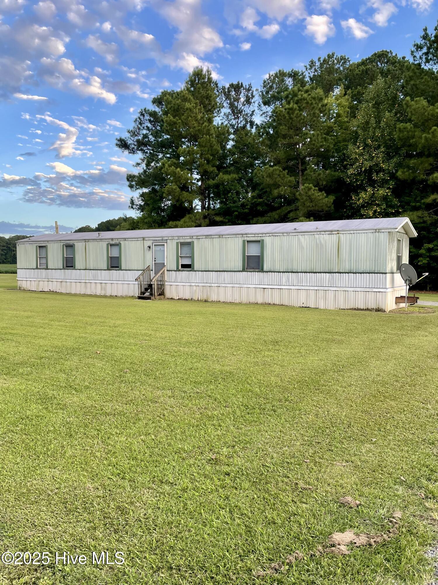 1098 Dewey Hardison Road Property Photo 3