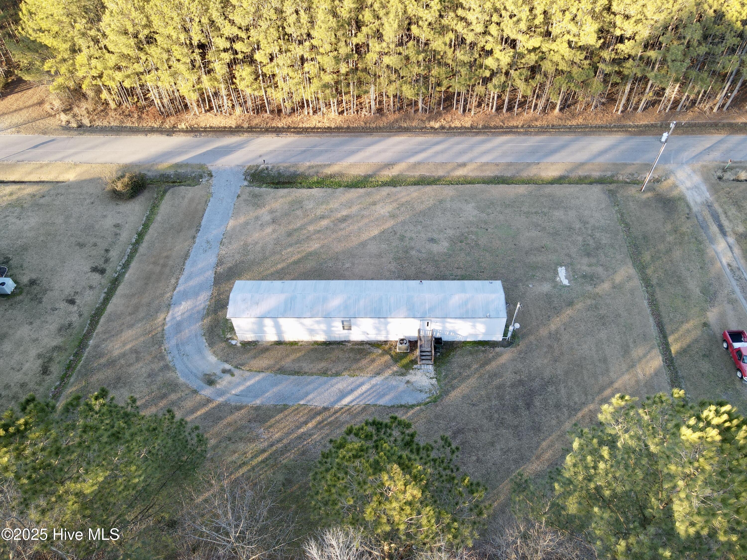 1098 Dewey Hardison Road Property Photo 7