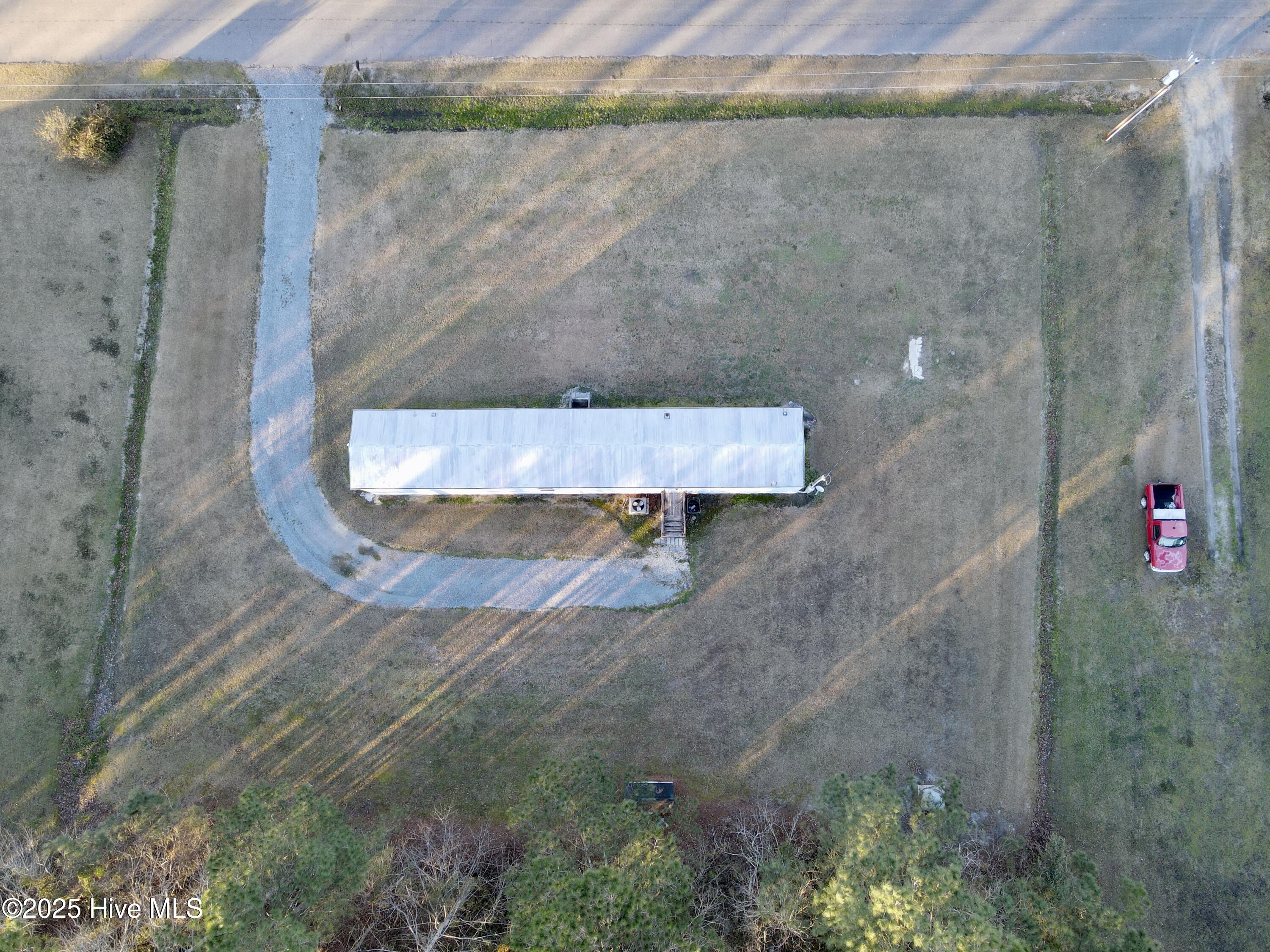 1098 Dewey Hardison Road Property Photo 8
