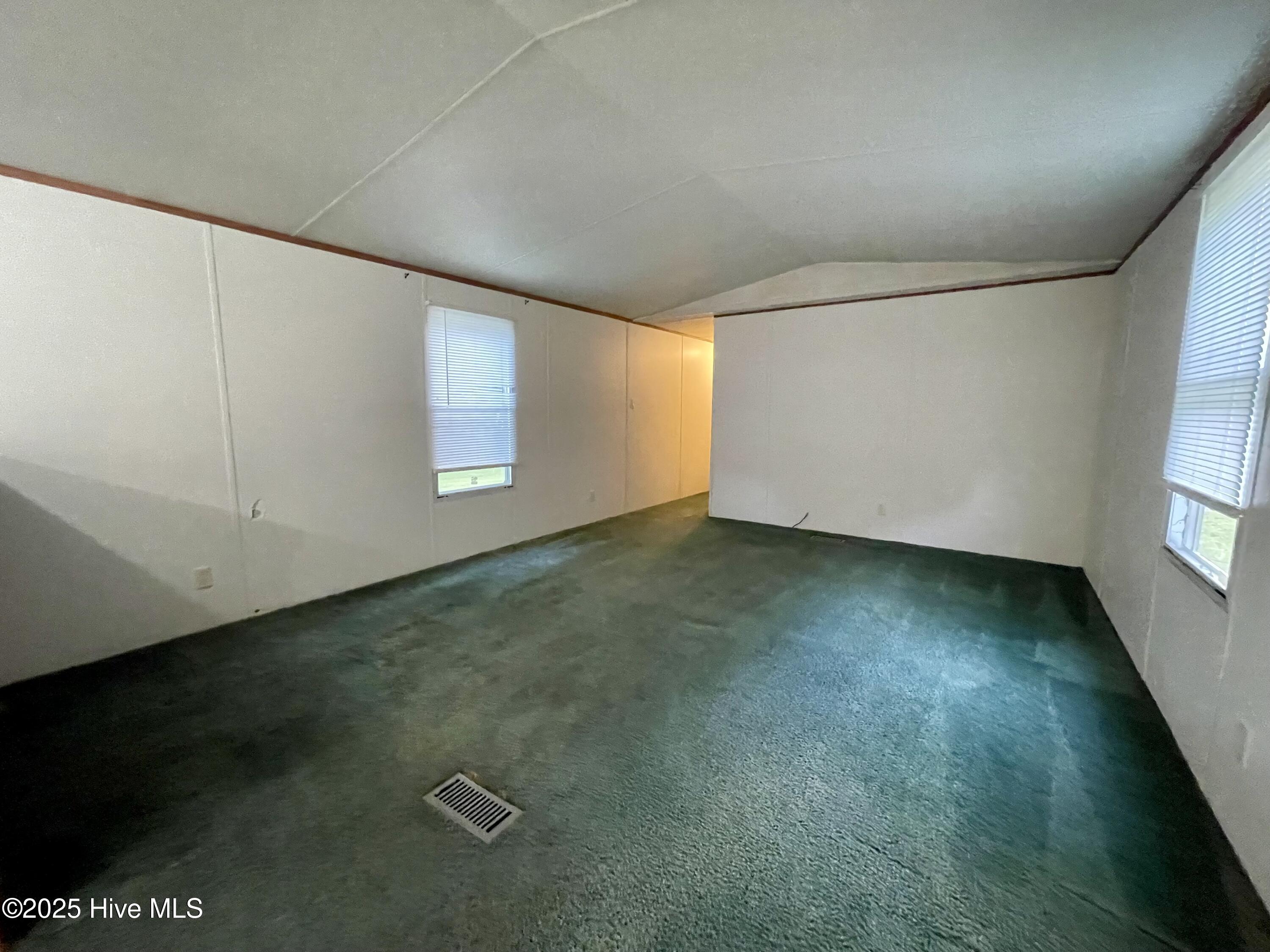 1098 Dewey Hardison Road Property Photo 13