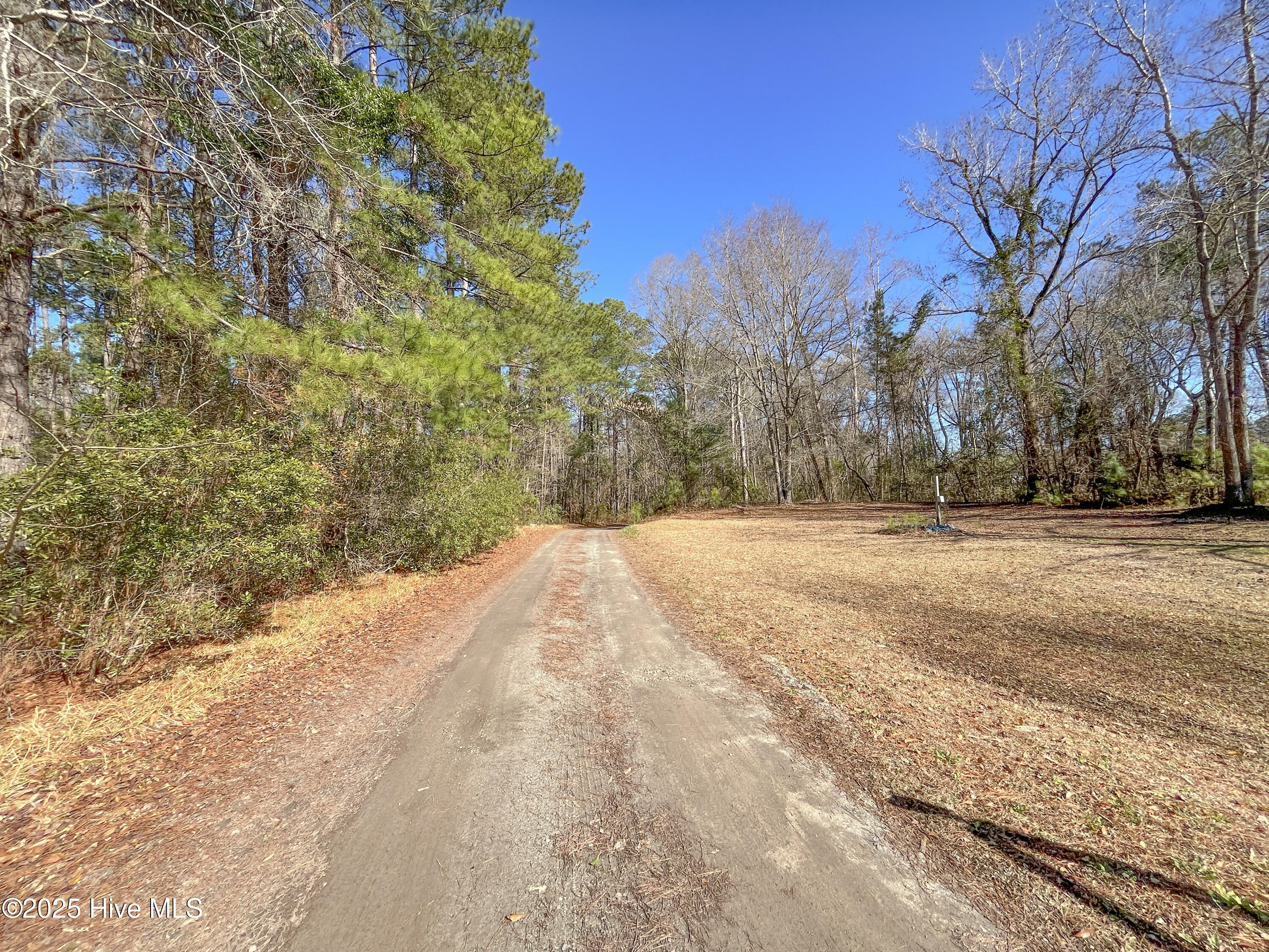 400 Gray Road Property Photo 3