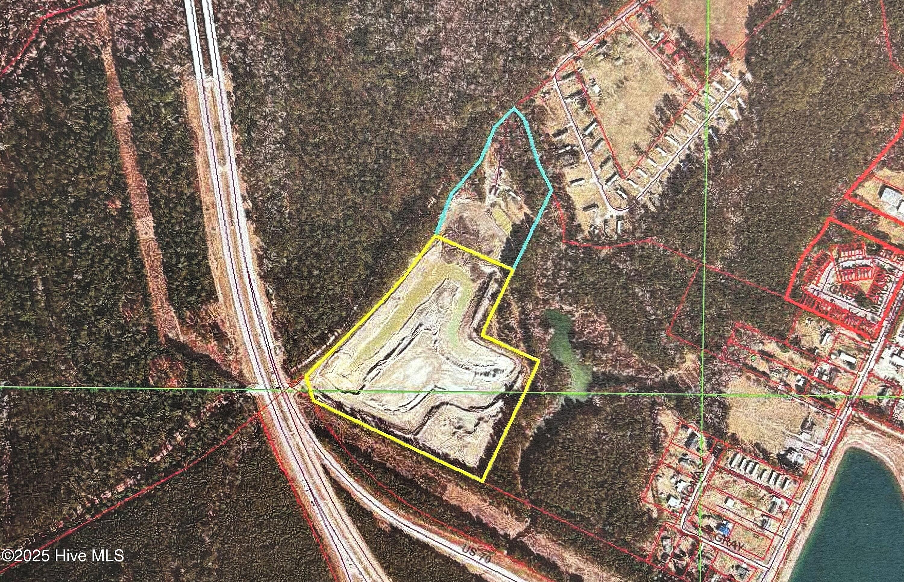 400 Gray Road Property Photo 12