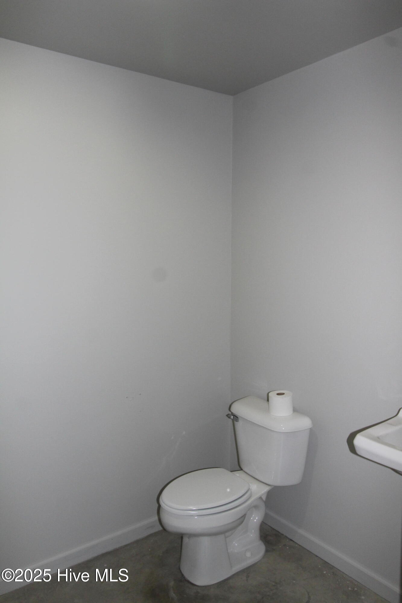 112 Seth Thomas Lane Property Photo 2
