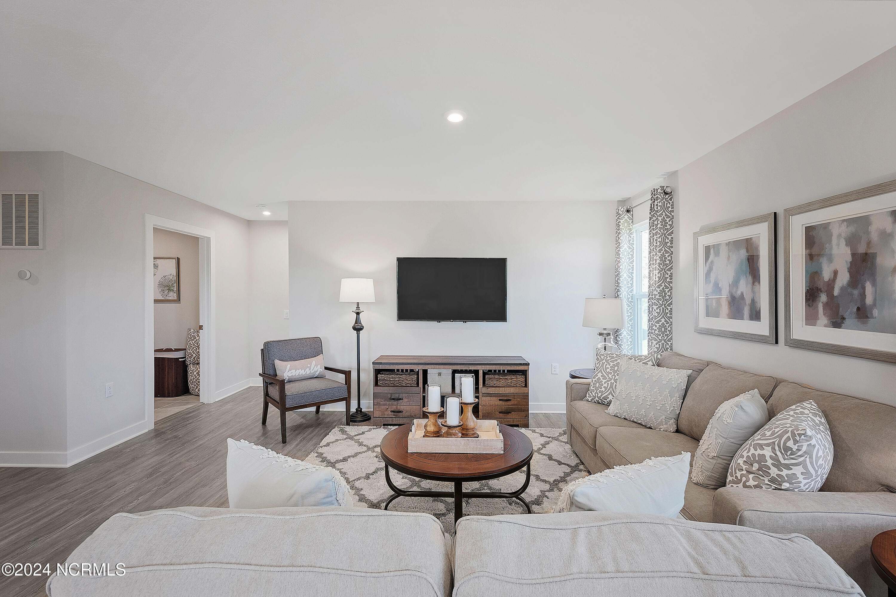 127 Baxter Station Boulevard Property Photo 2