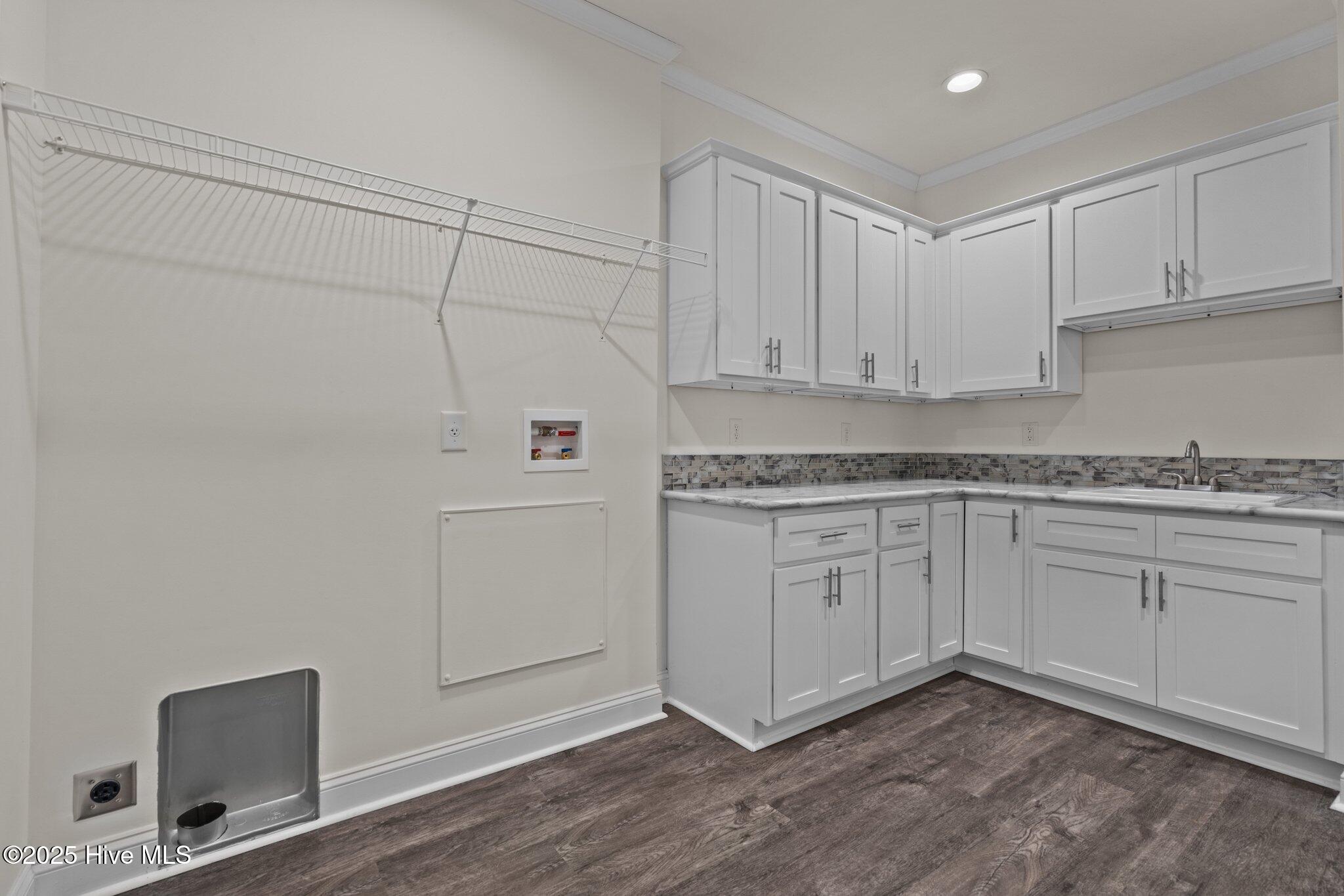 100 Holmes Lane Property Photo 18