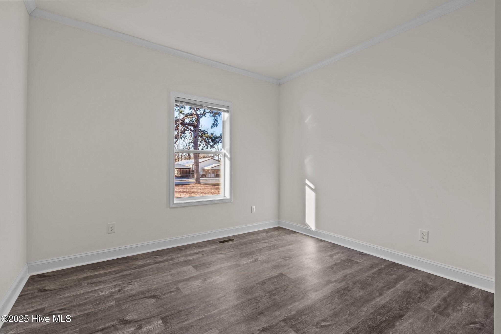 100 Holmes Lane Property Photo 20